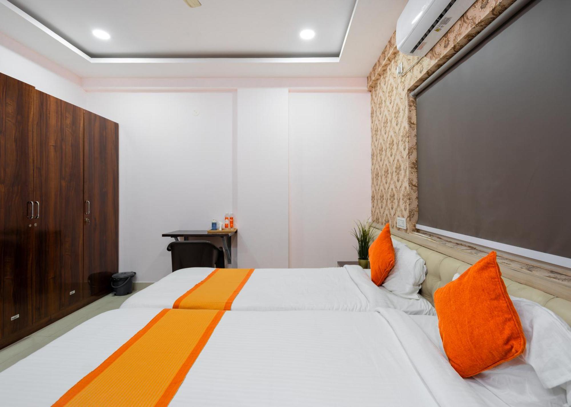 Iris At Nest Hotel 3*