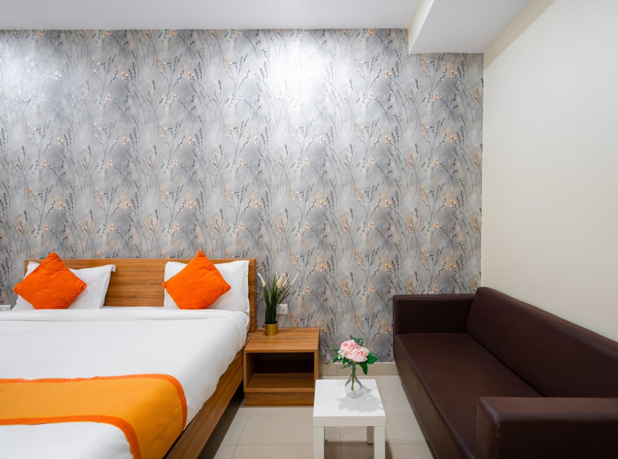 Iris At Nest Hotel