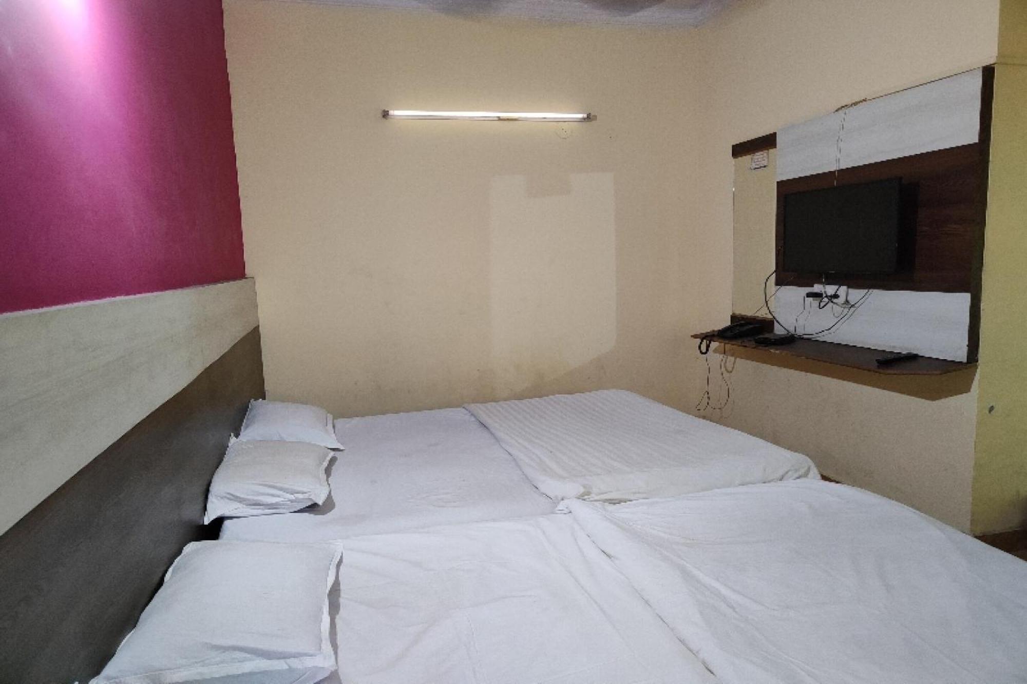 Oyo Baba Classic Near Secundrabad Railway Station Hotel 2*
