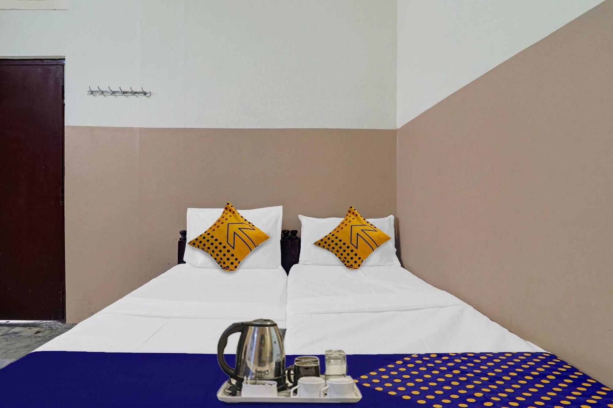 Hotel Spot On Sri Sai Lohith Near Secunderabad Railway Station 2*