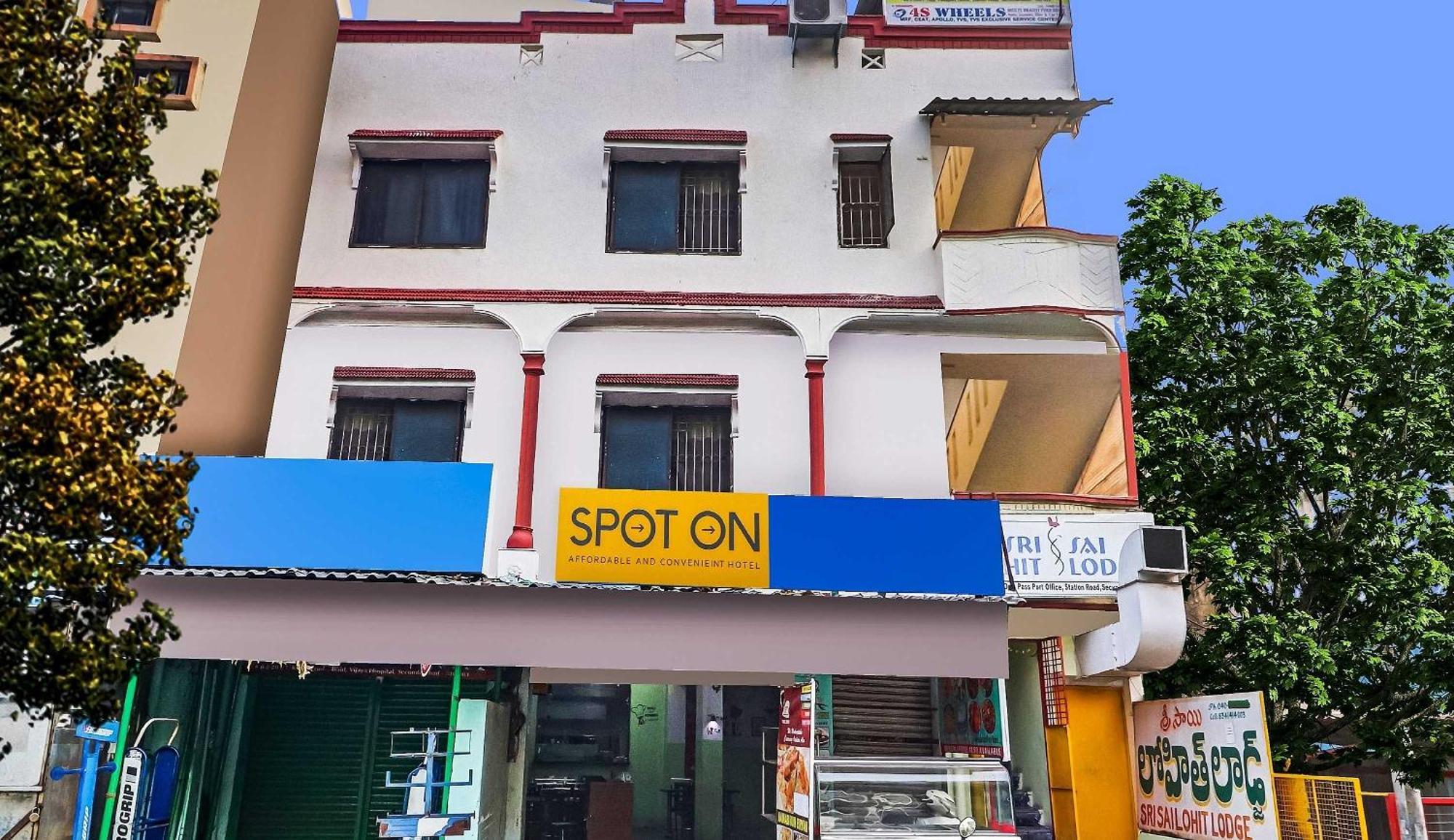 Spot On Sri Sai Lohith Near Secunderabad Railway Station 2* Hyderabad