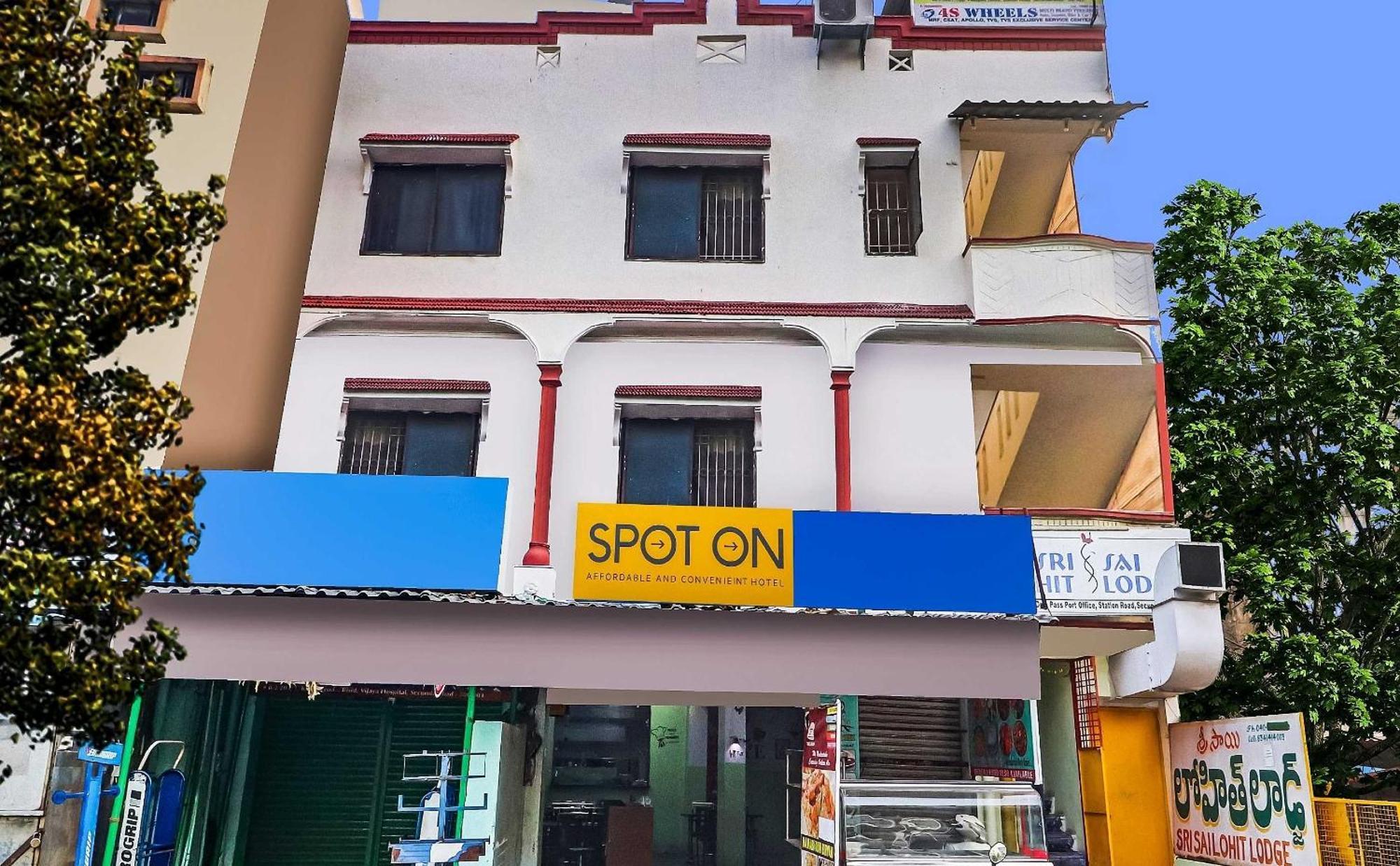 Spot On Sri Sai Lohith Near Secunderabad Railway Station 2* Hyderabad