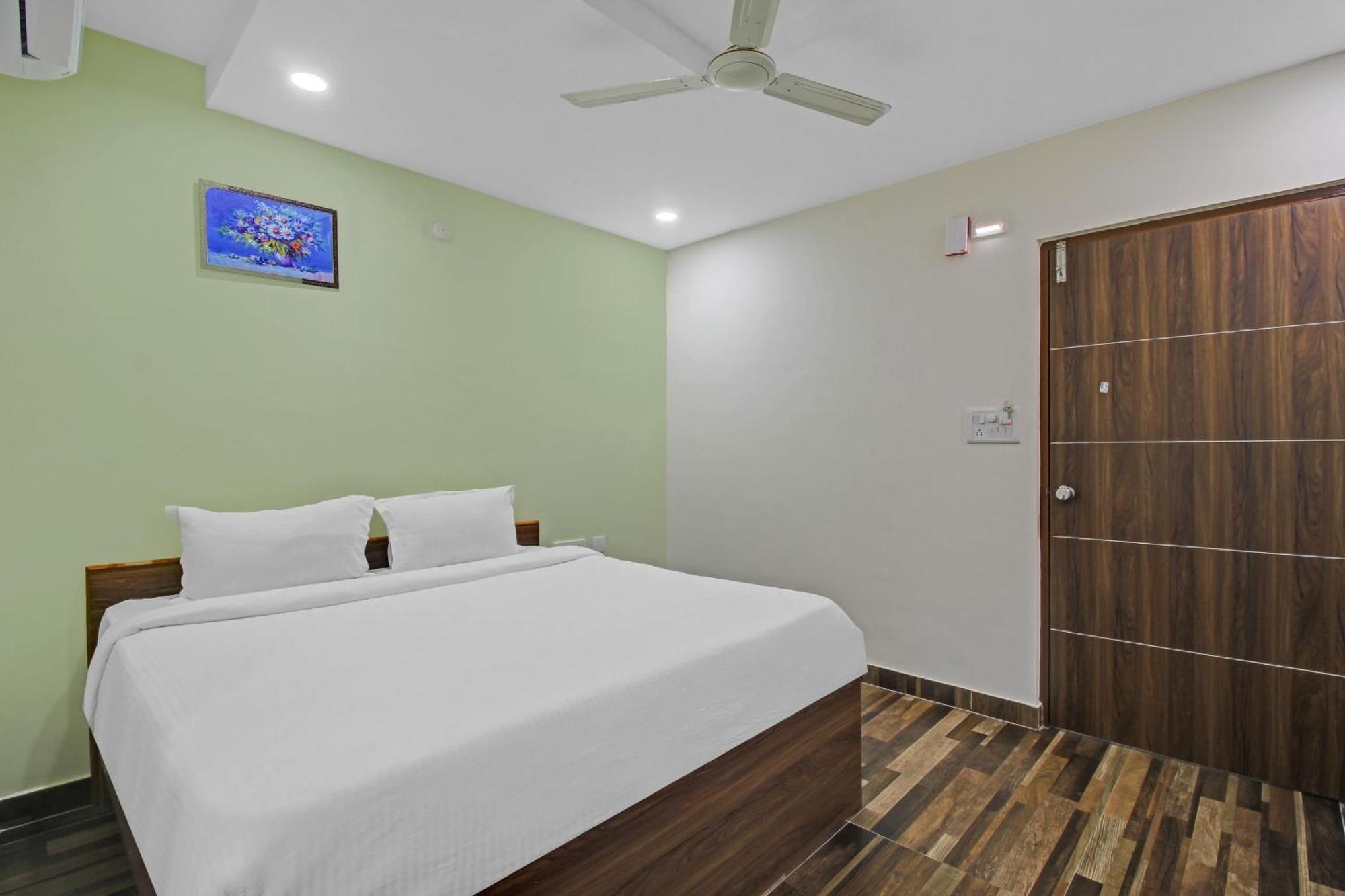 Oyo Flagship Sks Grand Luxury Hotel Hyderabad