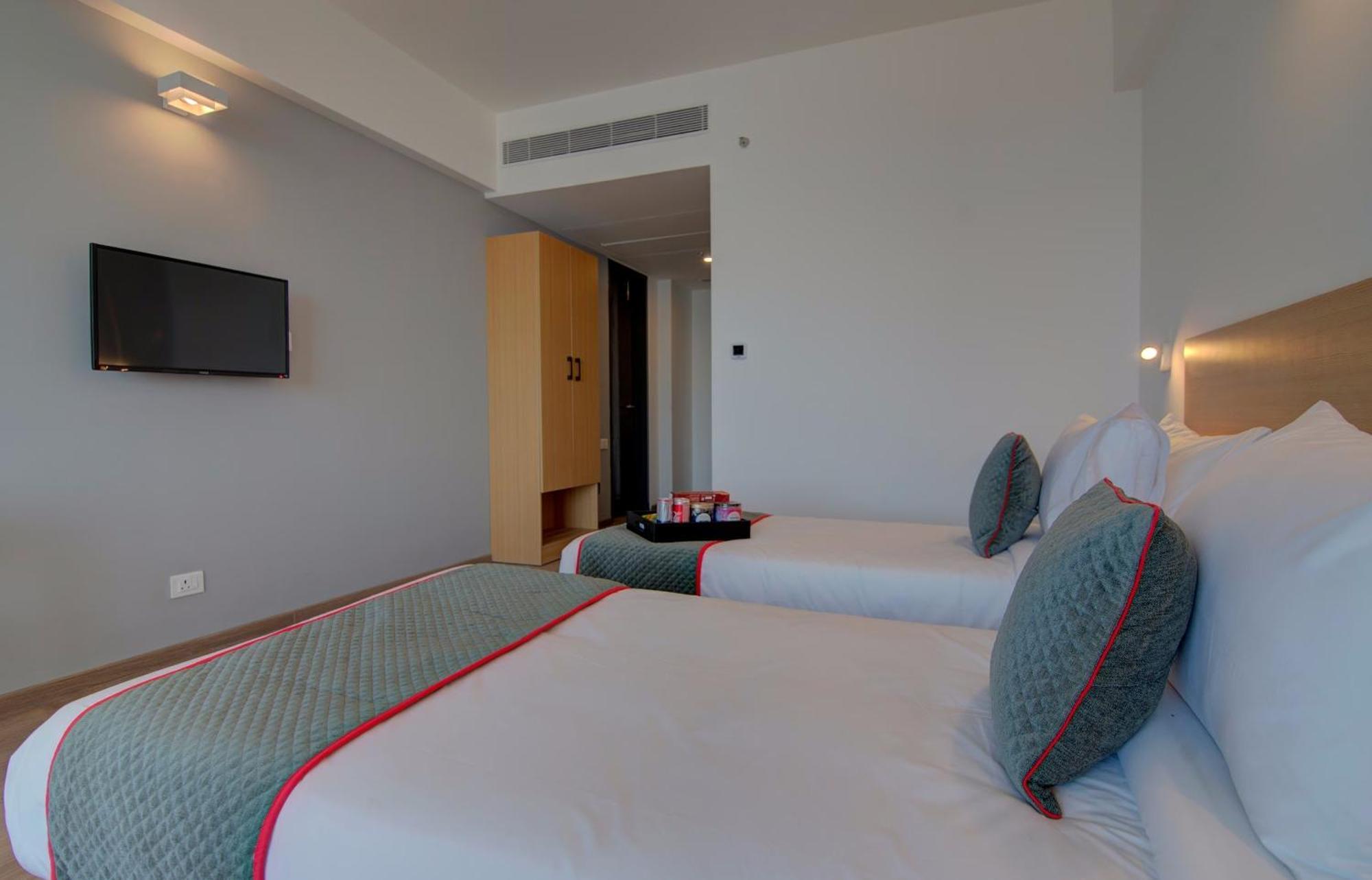 Townhouse De Alphabet Hotel