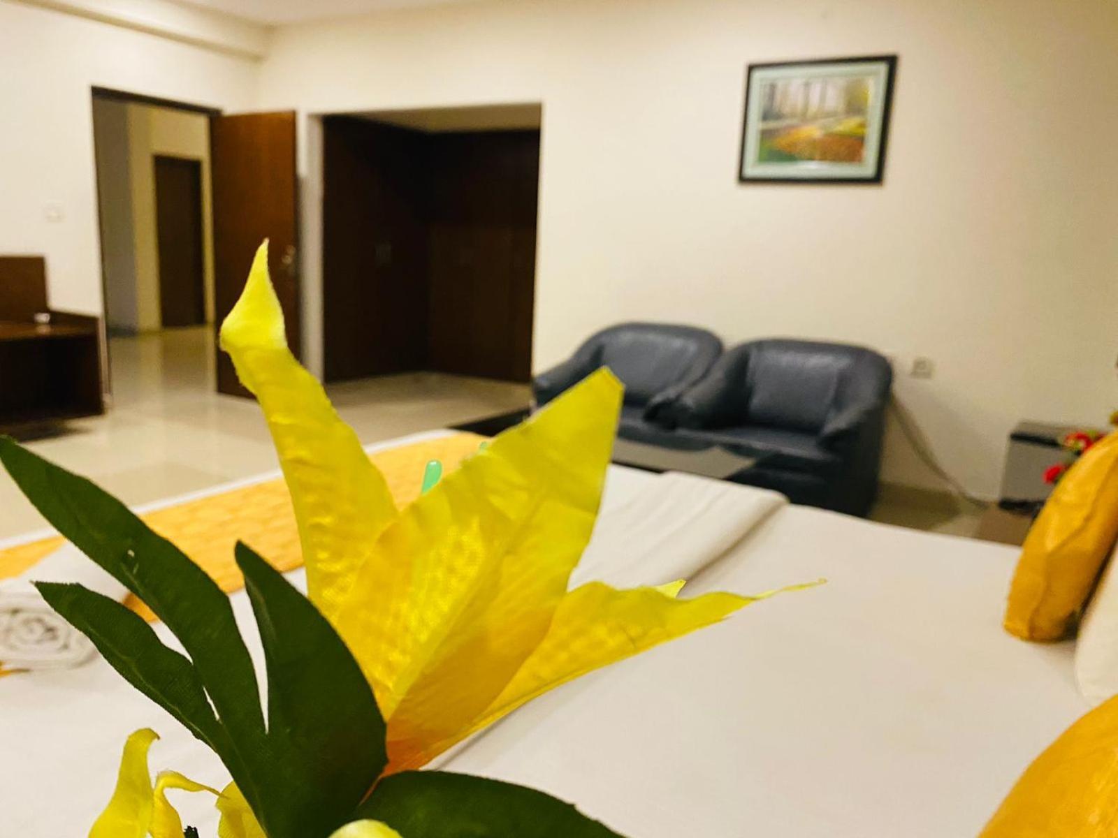 Kp Hitex Hotel 3*