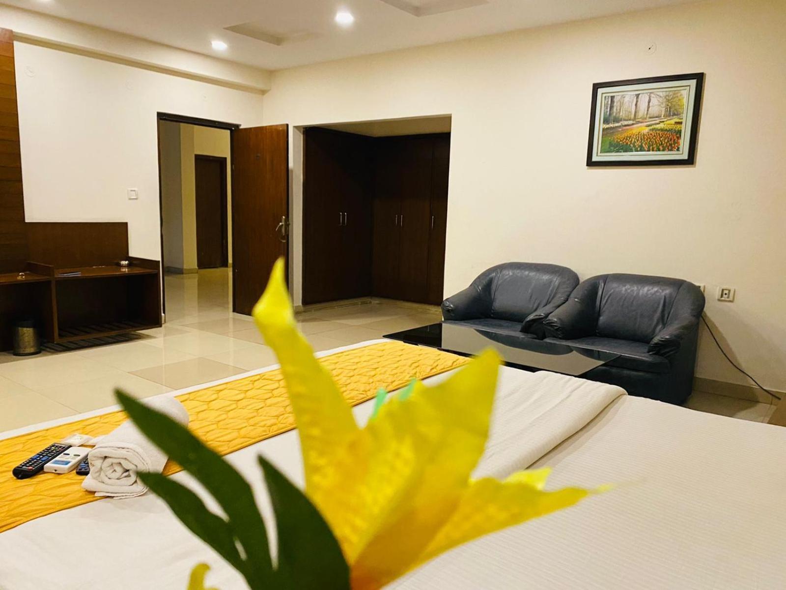 Kp Hitex Hotel 3*