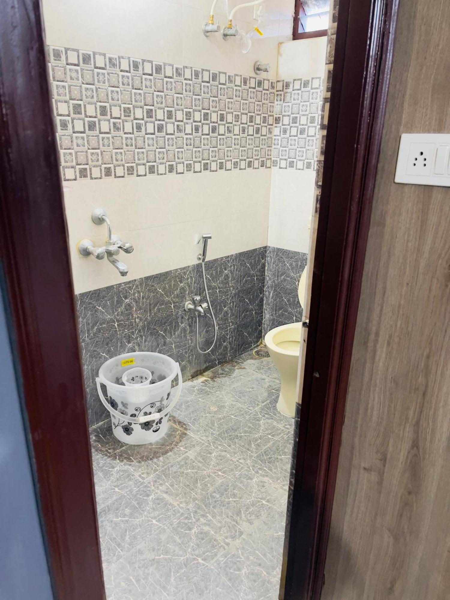Castle-2bhk Luxurious Apartment/guesthouse *