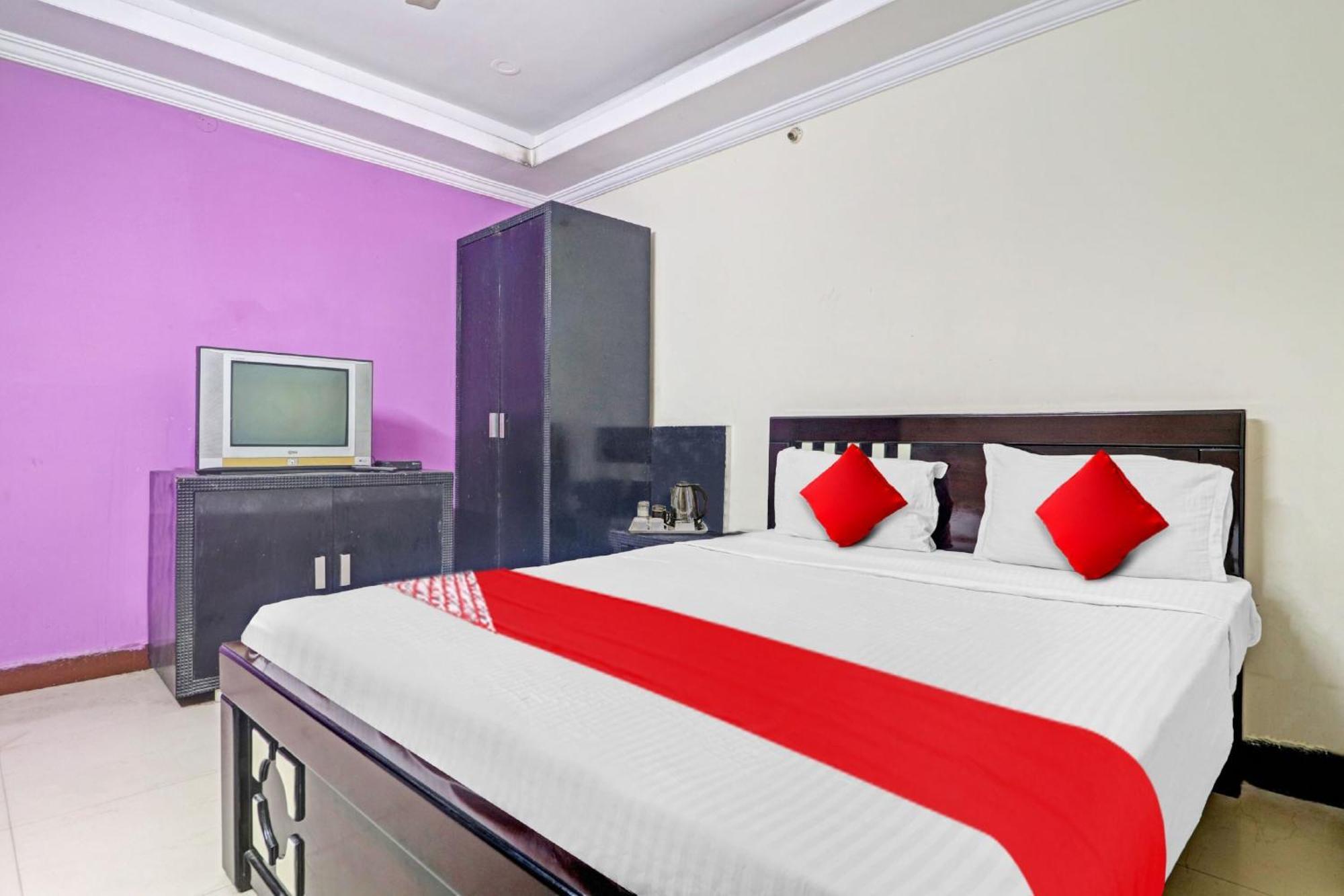 Collection O Sai Paradise Luxury Rooms 3*