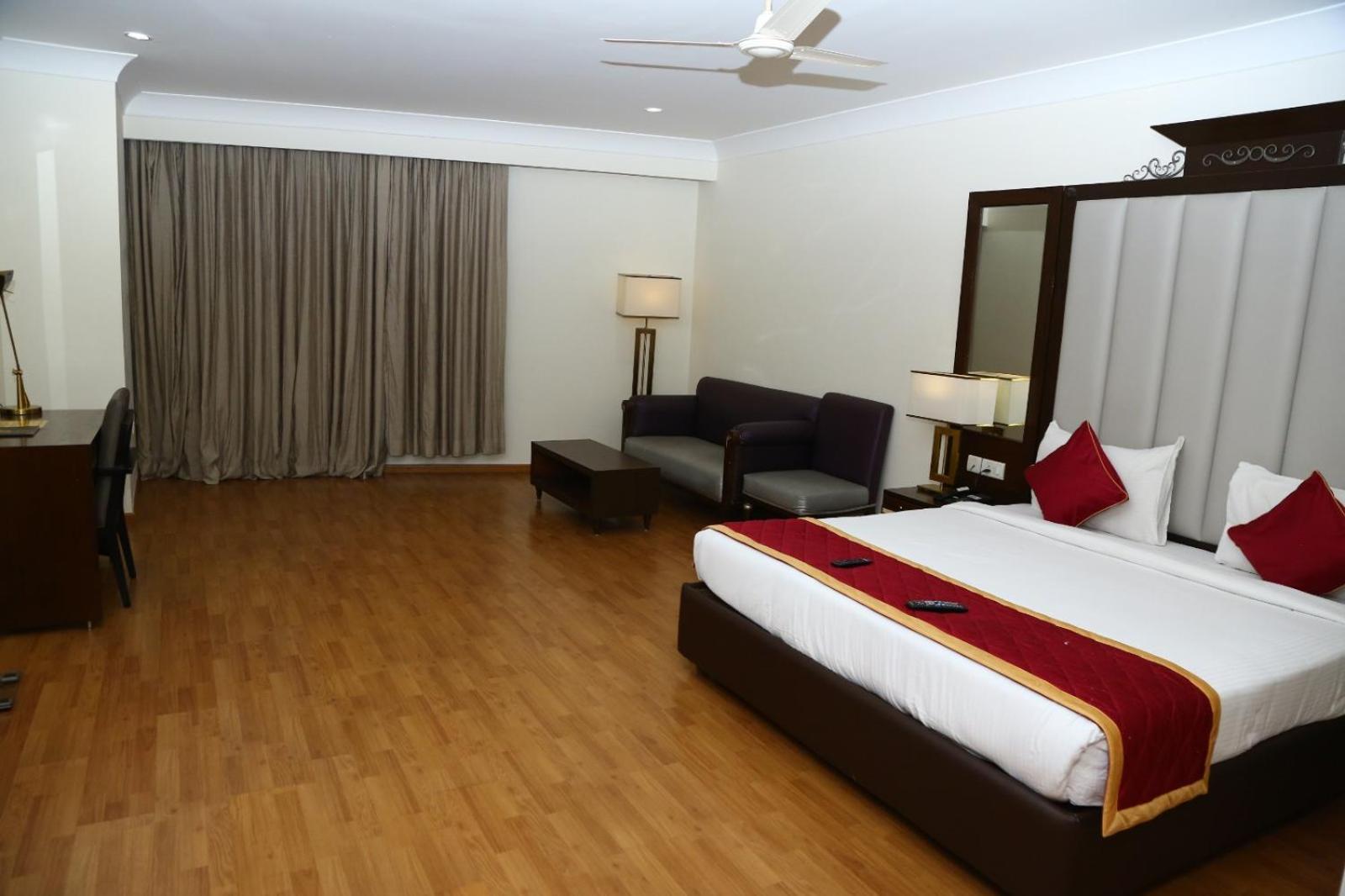 Dunkin Grand Banjara Hills- Live Kitchen-free Lavish Buffet Breakfast 3*