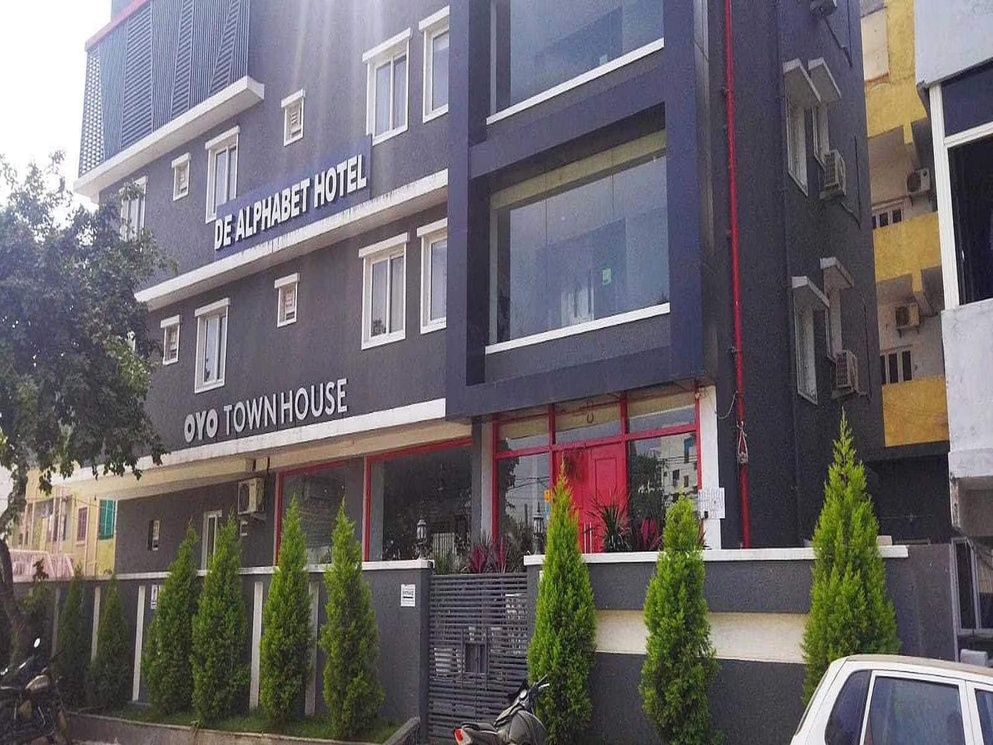 Hotel Townhouse De Alphabet Hyderabad