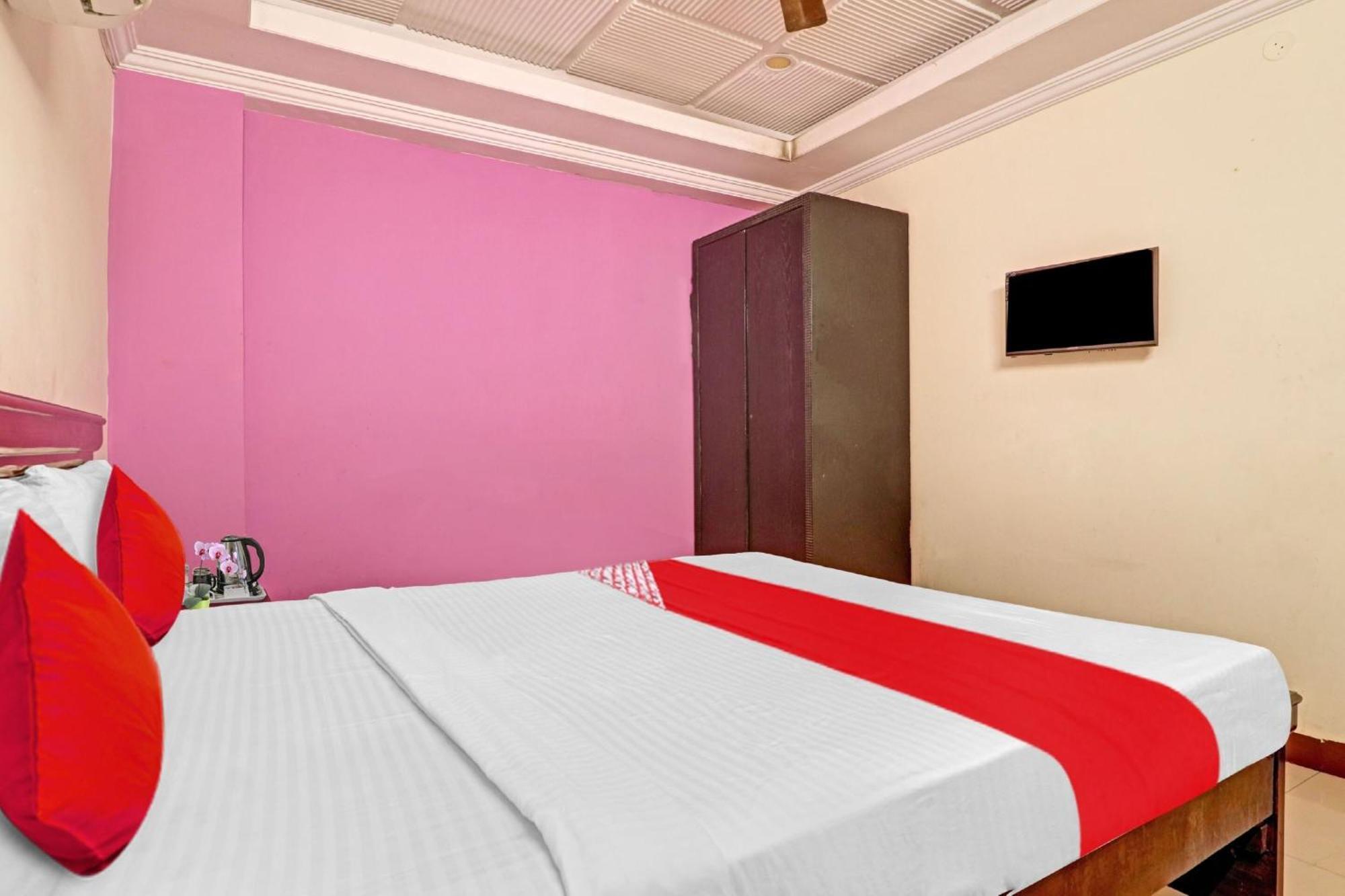 Collection O Sai Paradise Luxury Rooms