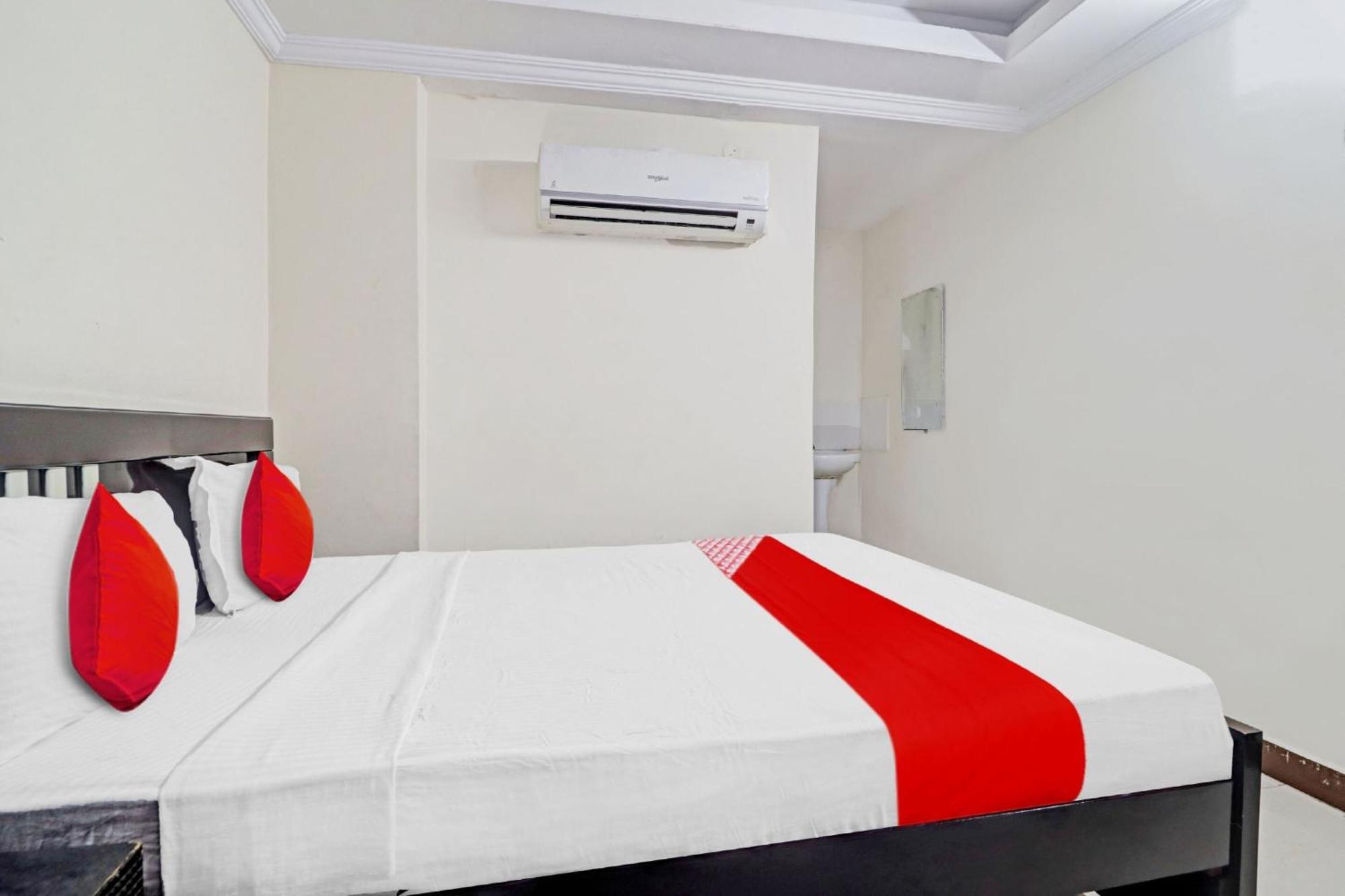 Collection O Sai Paradise Luxury Rooms Hotel 3*