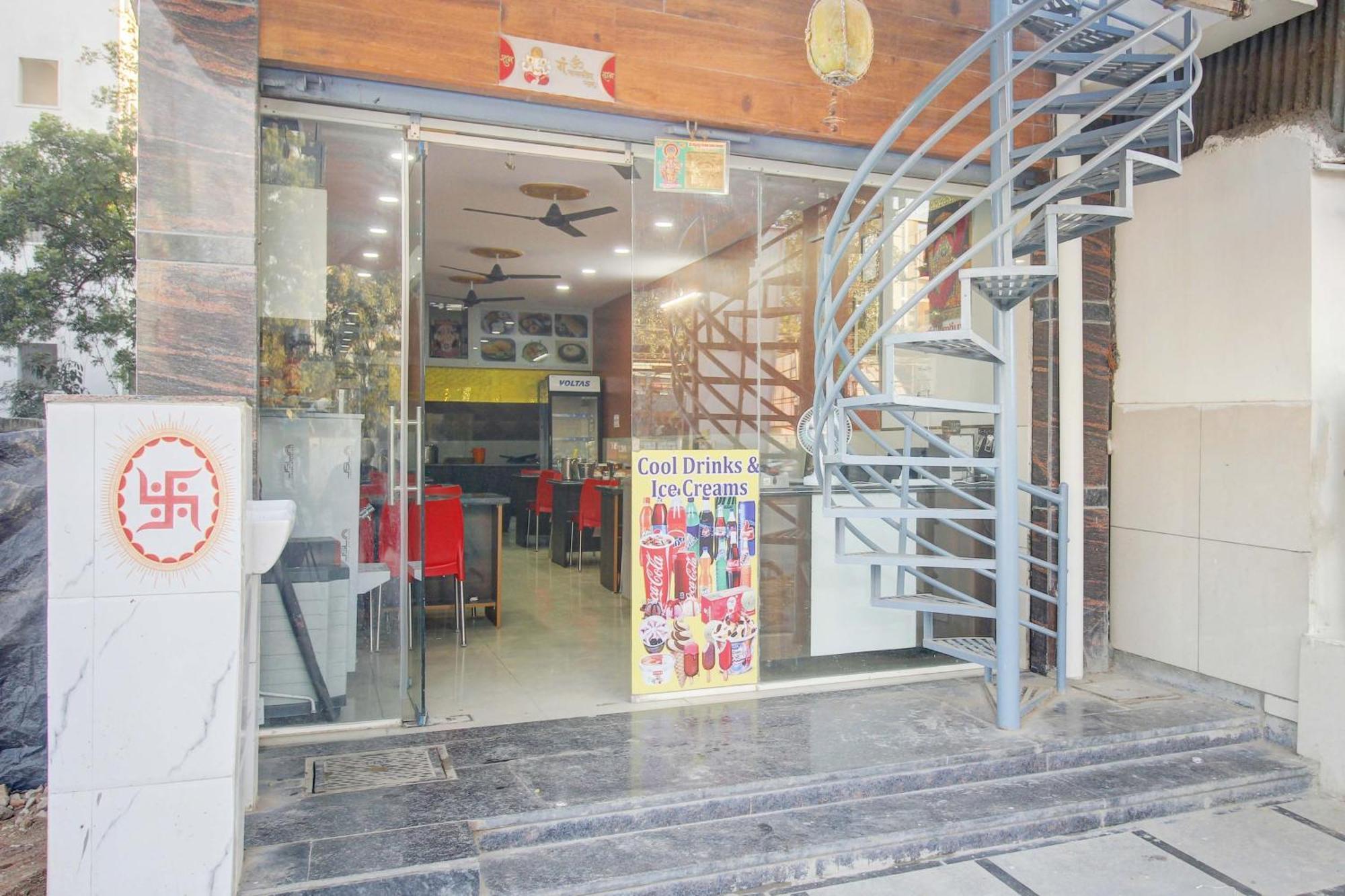 Oyo Flagship Lotus Guest Grand 3* Hyderabad