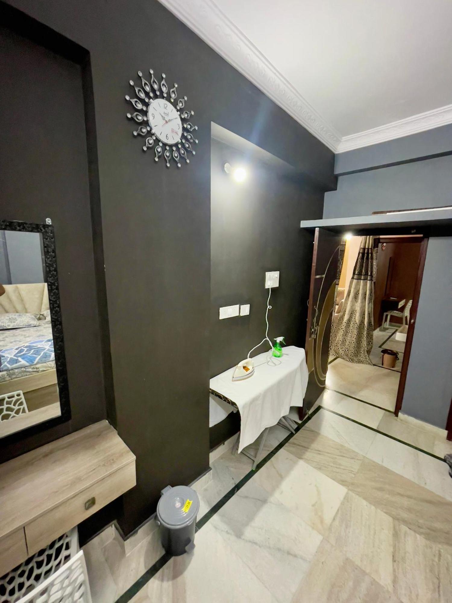 Castle-2bhk Luxurious Apartment/guesthouse