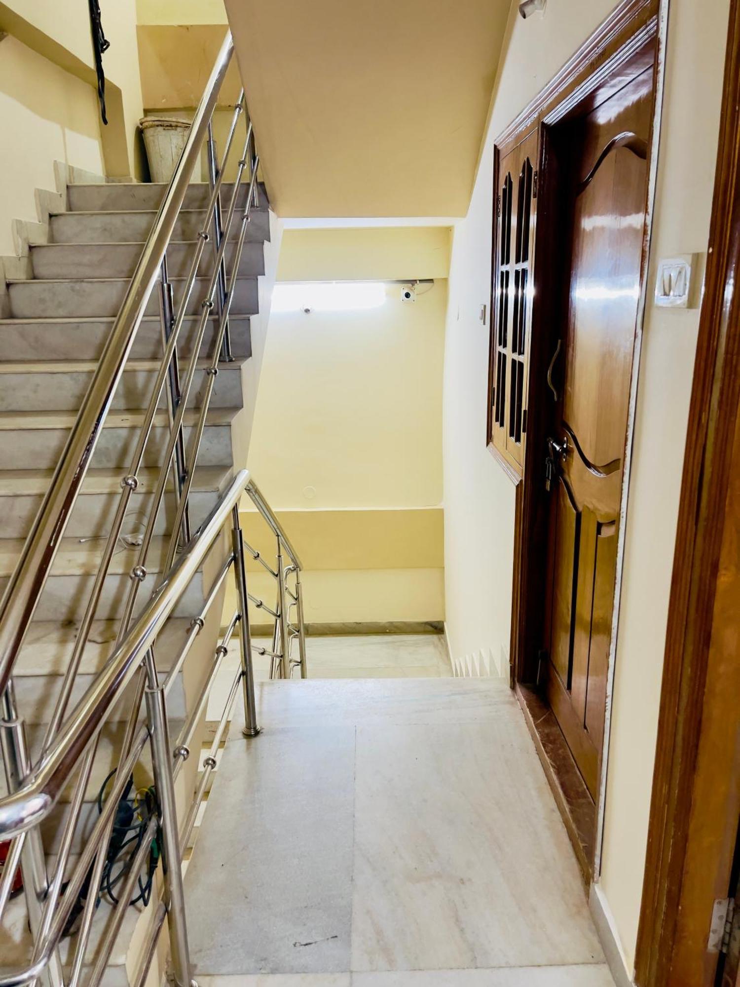 Castle-2bhk Luxurious Apartment/guesthouse *