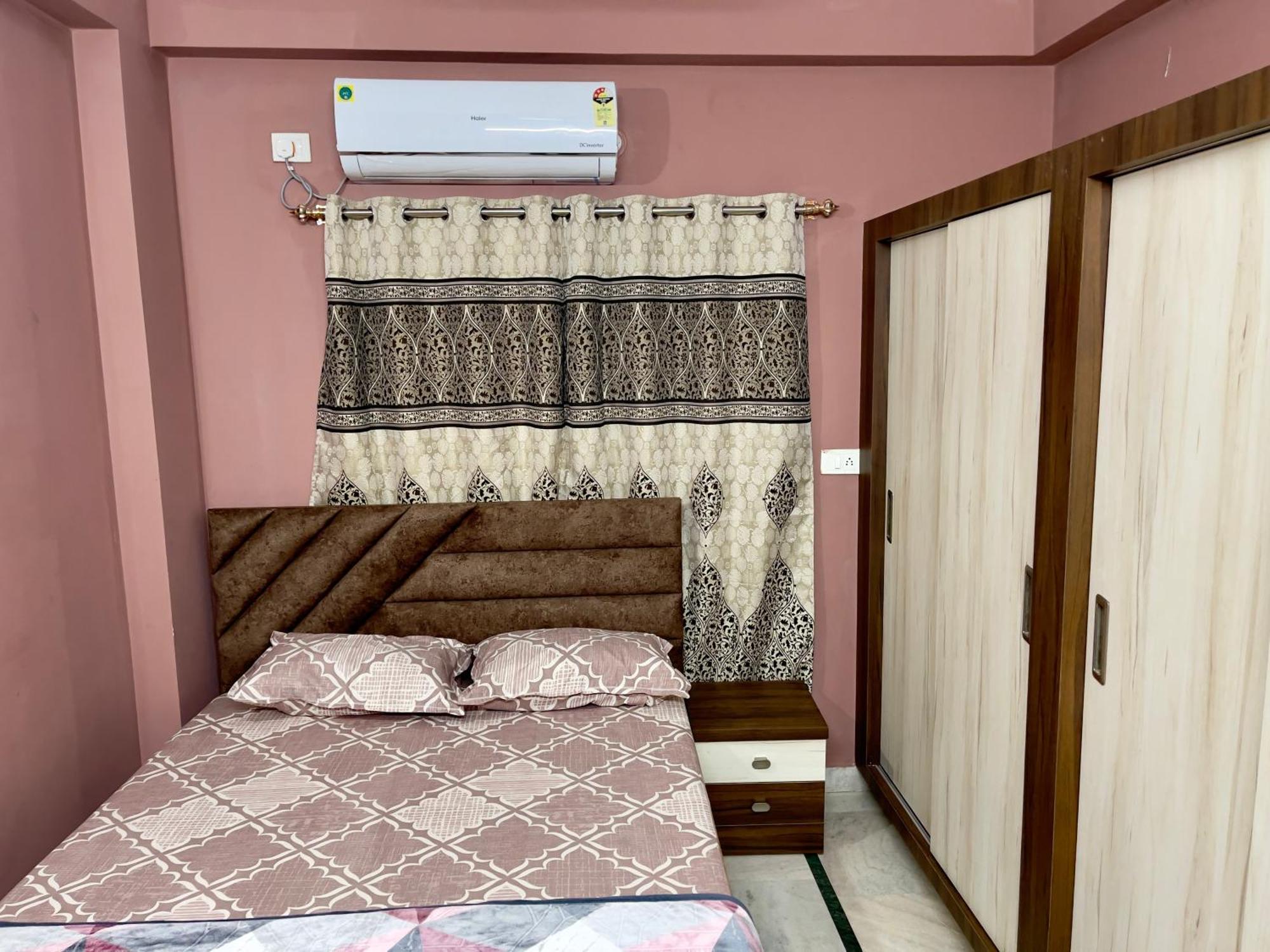 Castle-2bhk Luxurious Apartment/guesthouse Apartment *