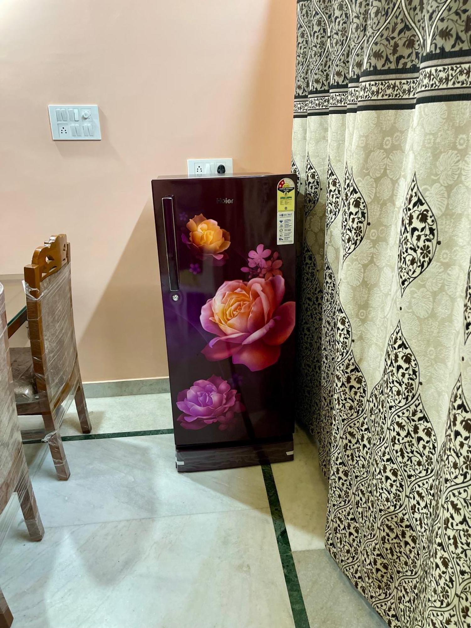 Castle-2bhk Luxurious Apartment/guesthouse Apartment *