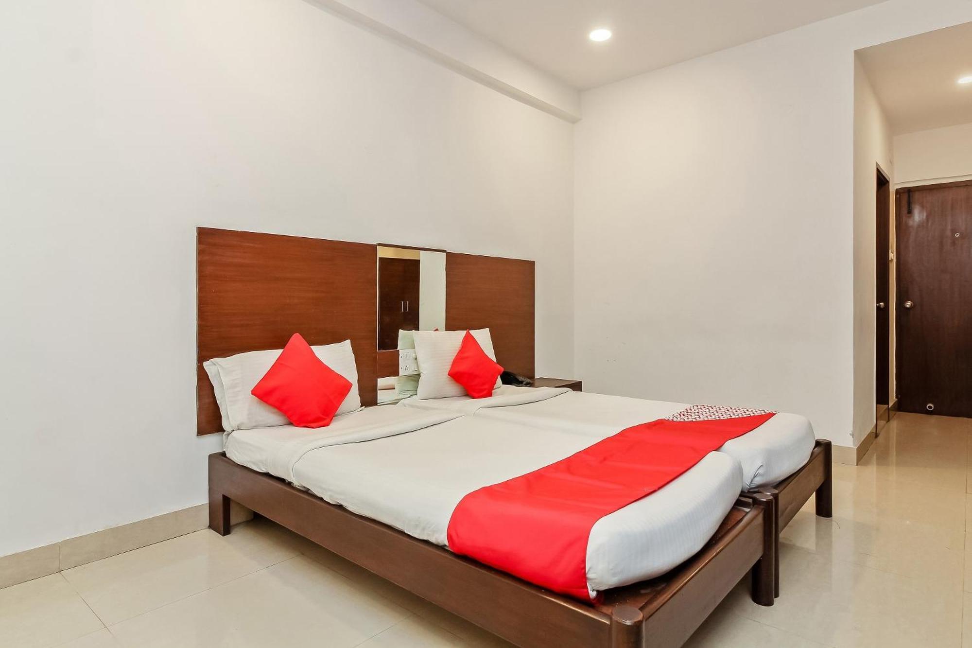 Collection O Dolphin Residency Hyderabad