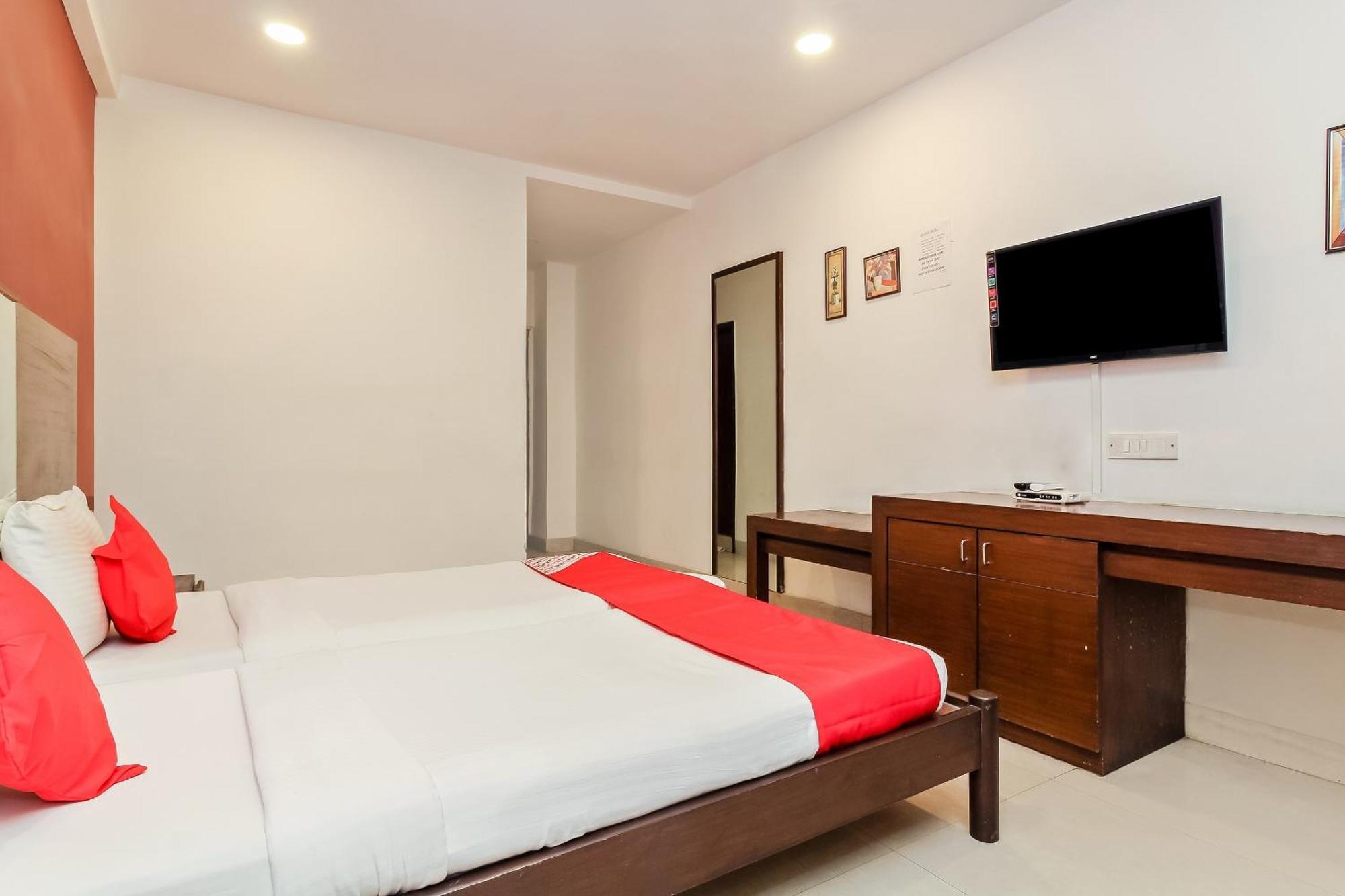 Collection O Dolphin Residency Hotel Hyderabad