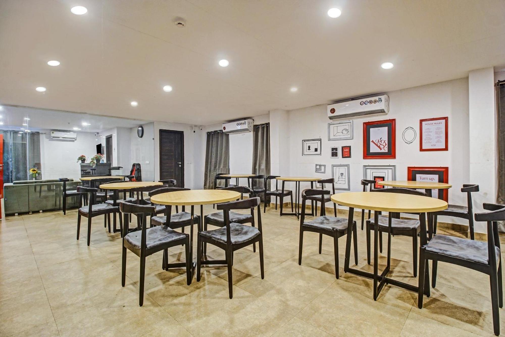 Townhouse 1188 Xanthe Hotel 4*