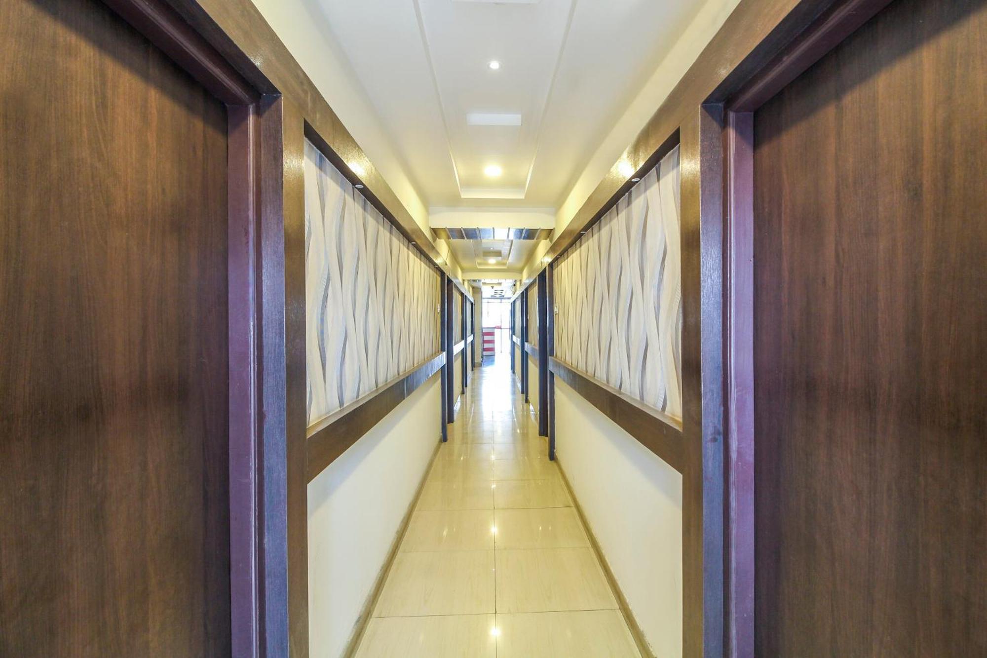 O Sri Harsha Residency Near Jntu Metro Hyderabad