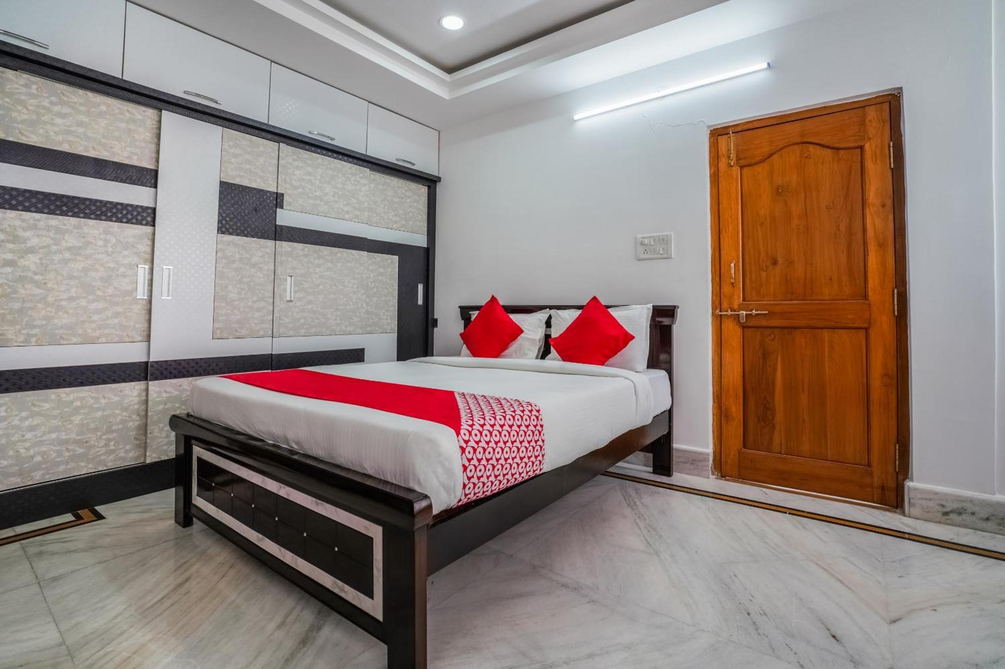 Hotel O Mint Leaves Near Alcazar Mall 3*