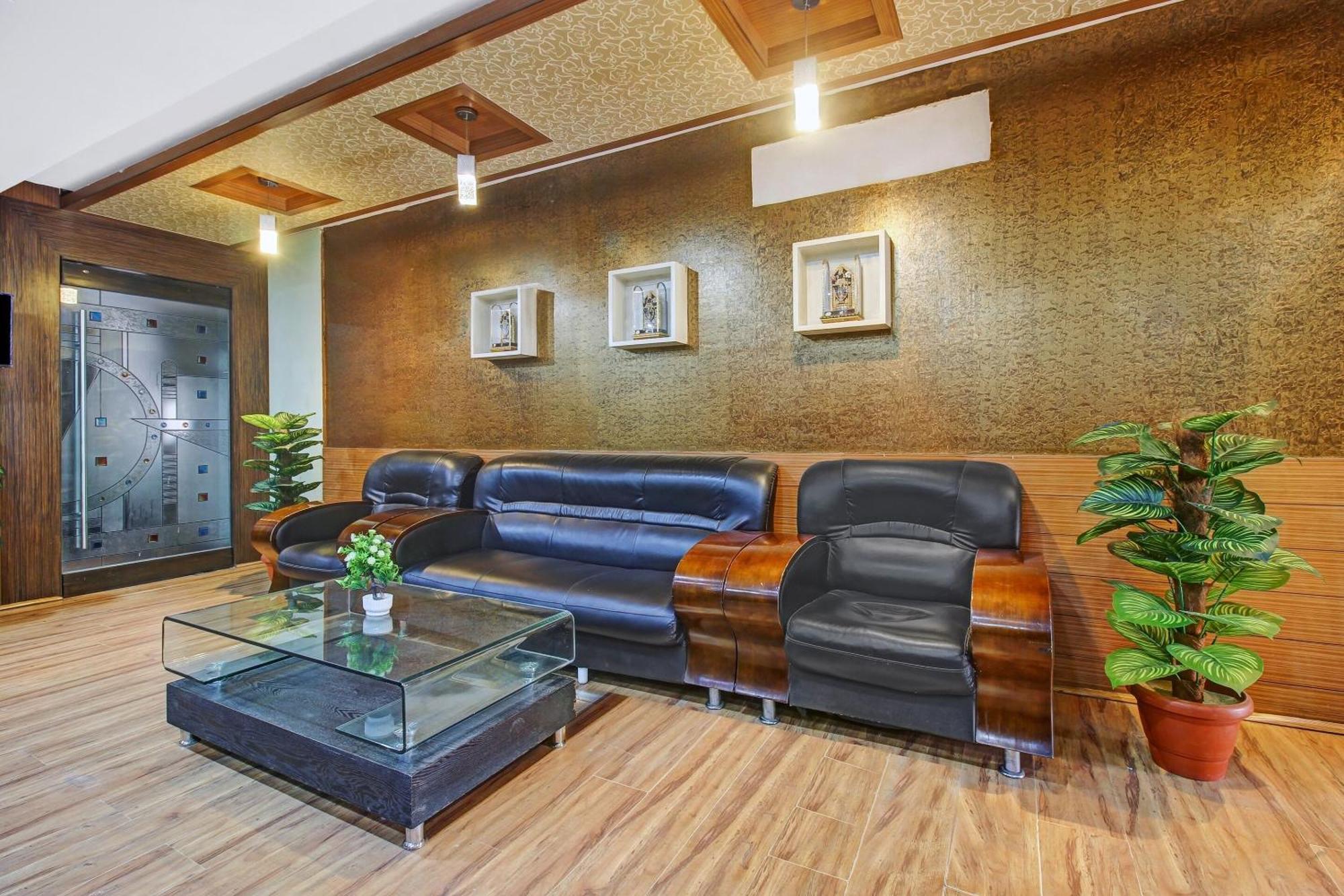 Hotel Townhouse Oak The Margi Near Yosufguda Metro Station 4*