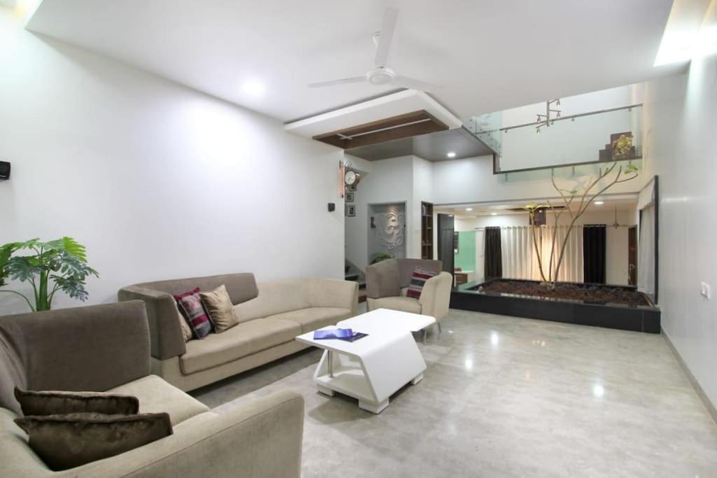 5 Star Residential's For Festivity - Madhapur Apartment