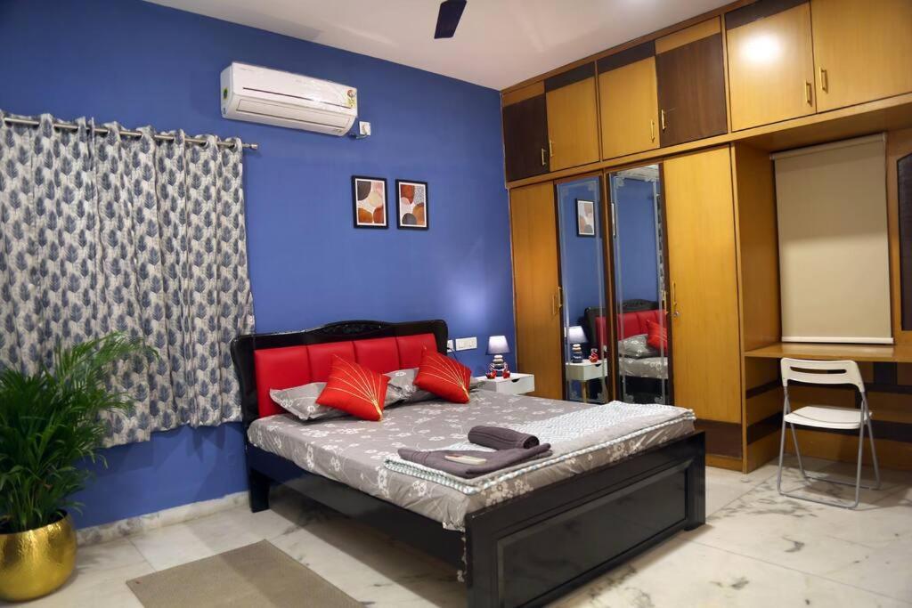 Apartment Row House 4 Bhk - 4 Balconies-near Aig Hospital, Gachibowli Hyderabad