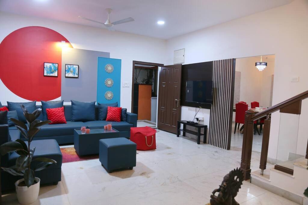 Row House 4 Bhk - 4 Balconies-near Aig Hospital, Gachibowli Apartment