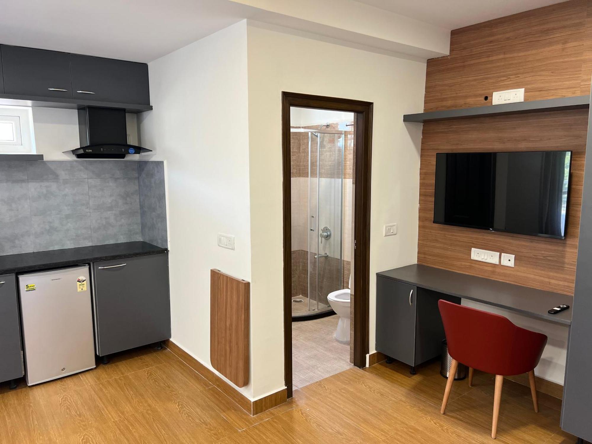 Palladium Luxury Financial District Unit Ii