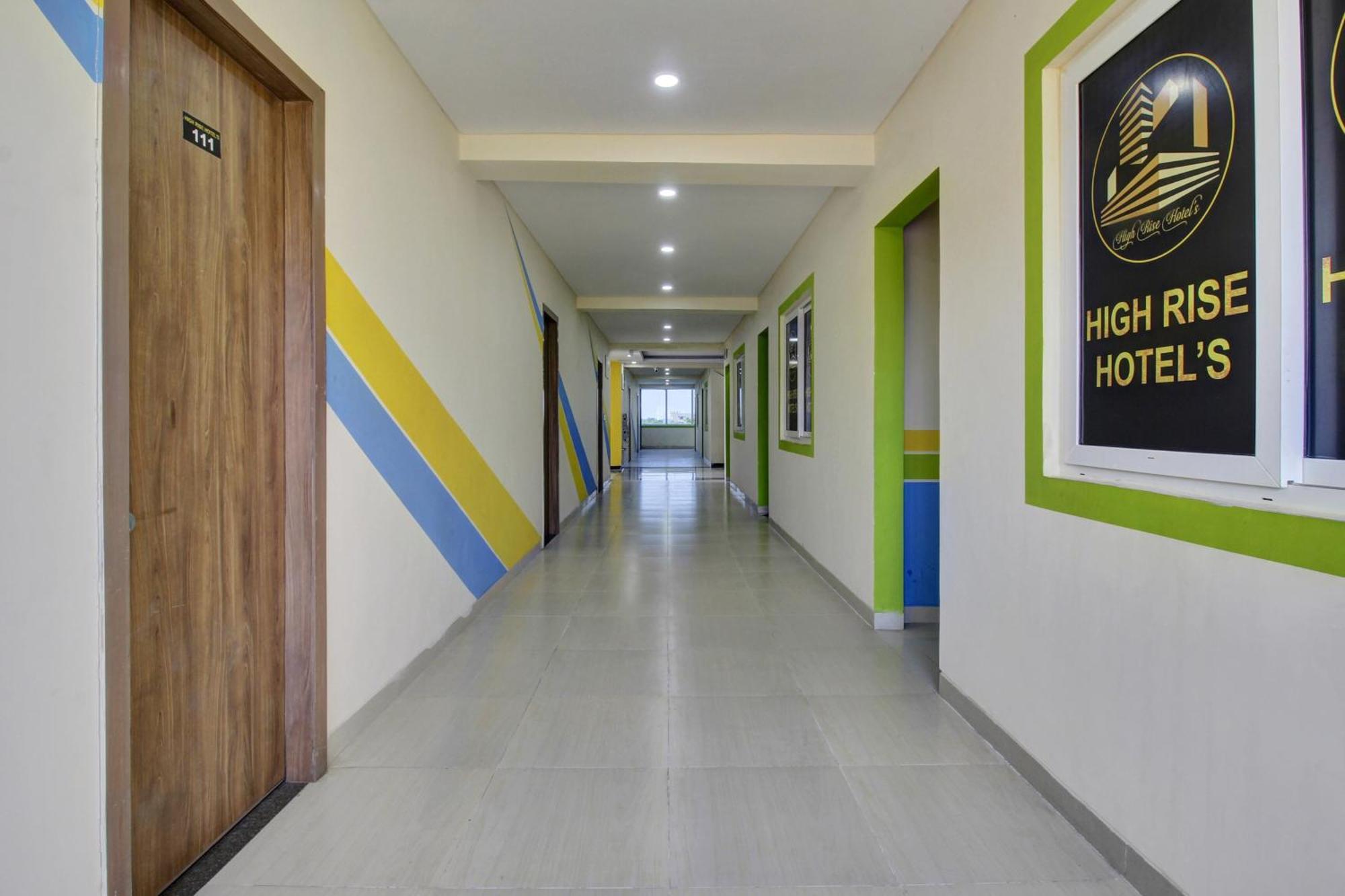 Oyo Flagship High Rise