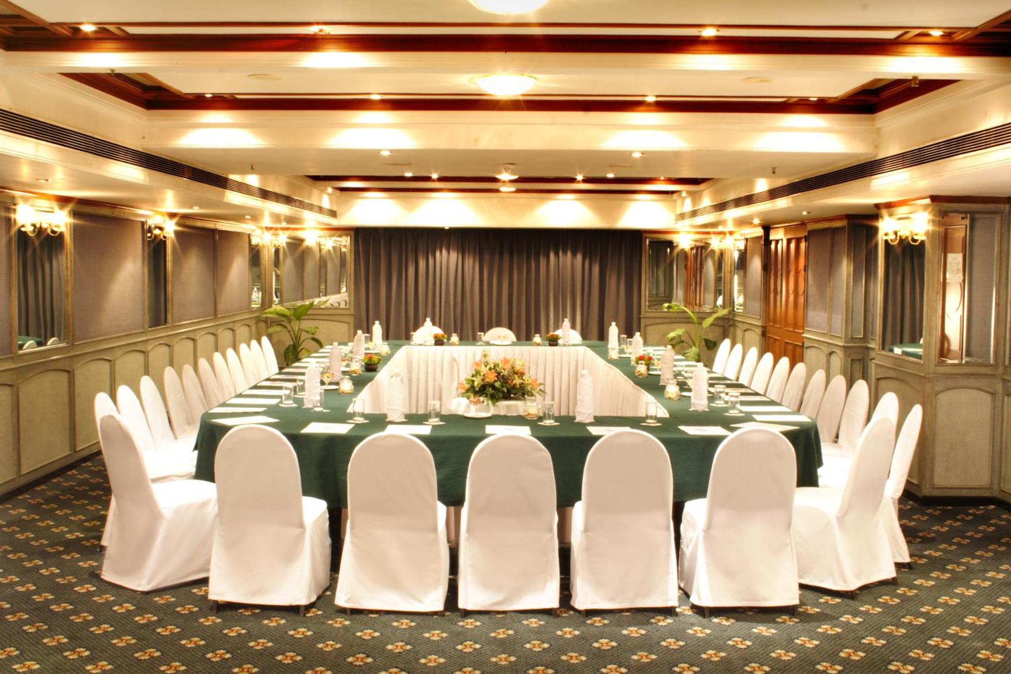 Aditya Park-a Sarovar Portico Hotel 4*