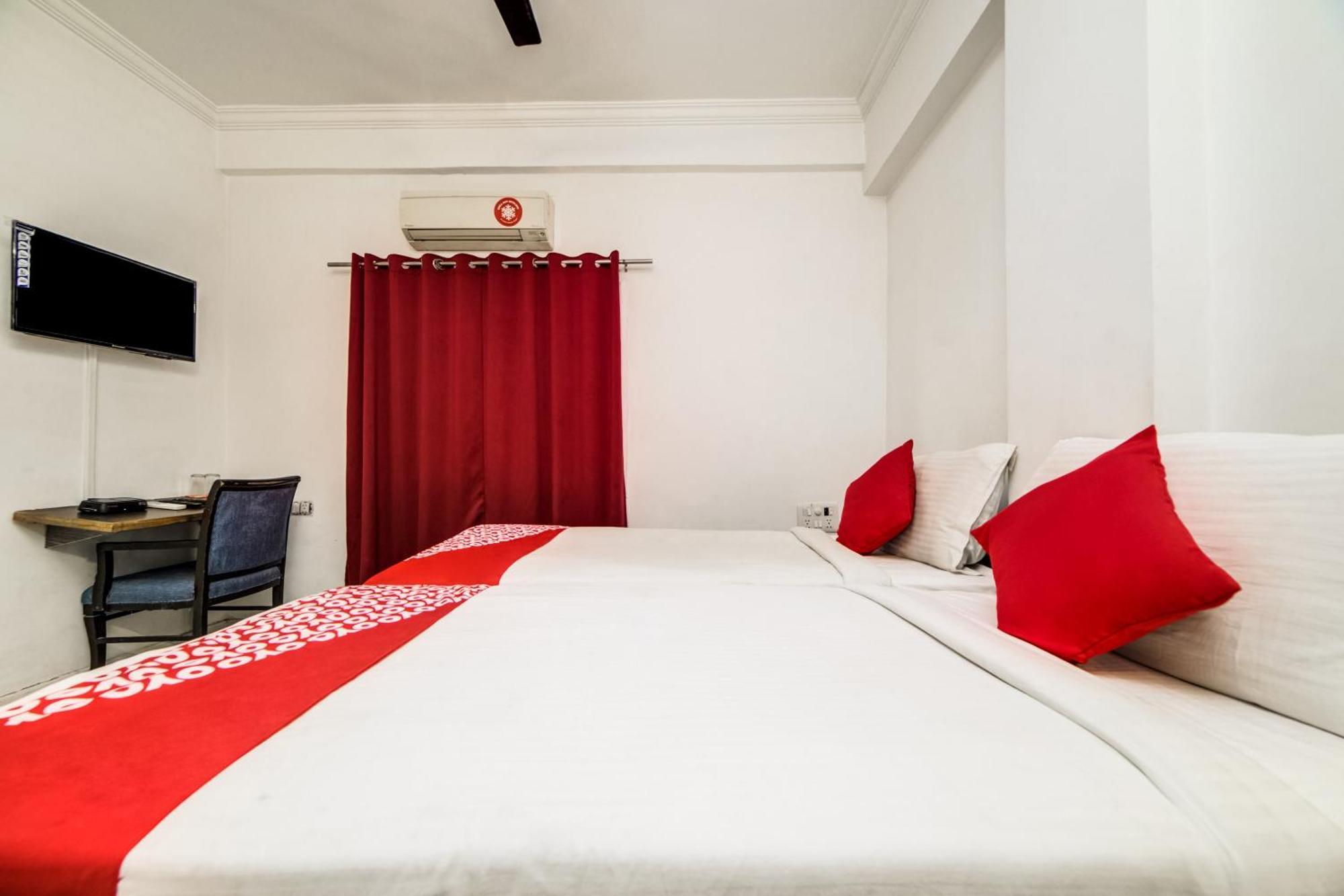 O Jntu College Near Lulu Mall, Kphb Colony. 4* Hyderabad