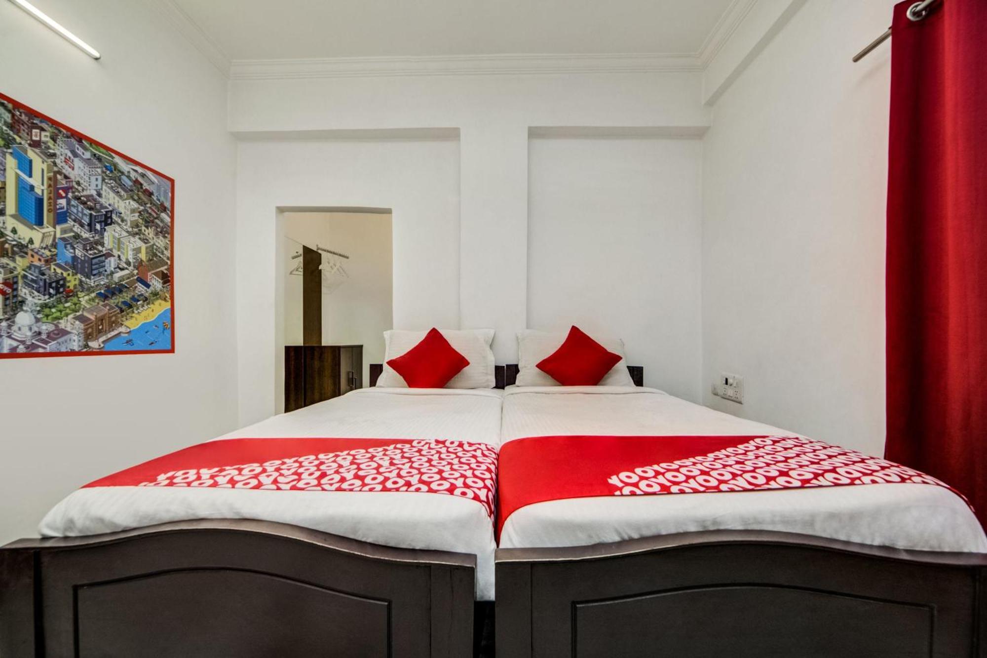Hotel O Jntu College Near Lulu Mall, Kphb Colony.