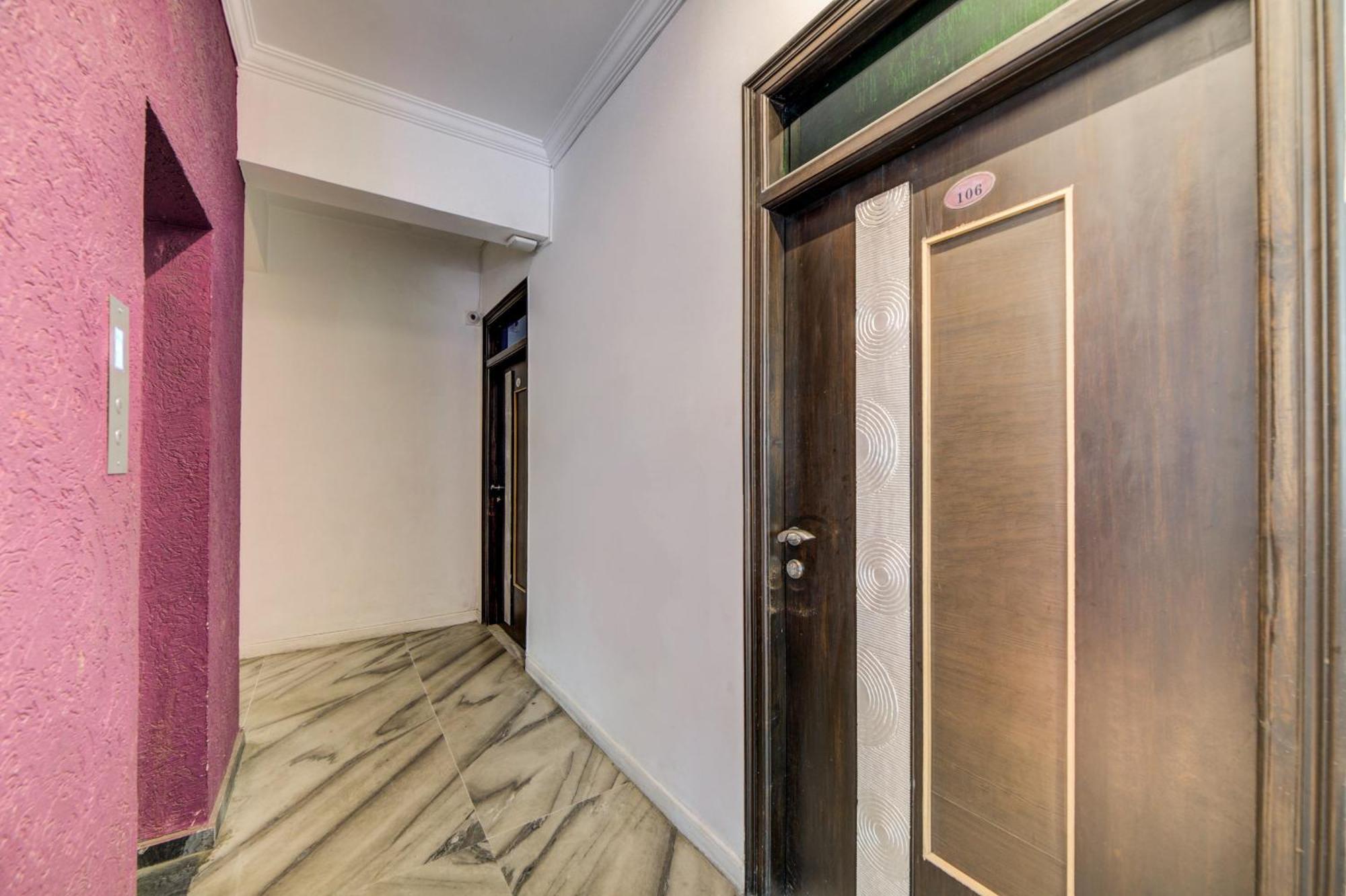 O Jntu College Near Lulu Mall, Kphb Colony. 4* Hyderabad