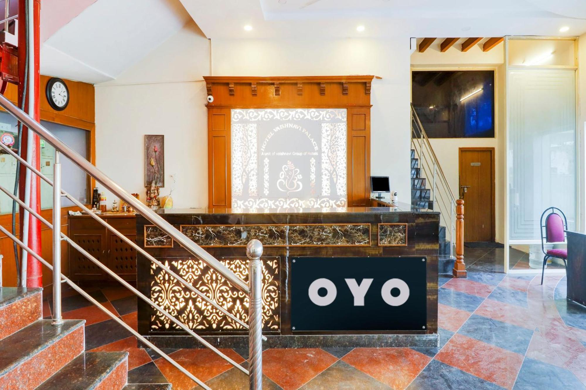 Super Collection O 77115 Vaishnavi Palace Hyderabad