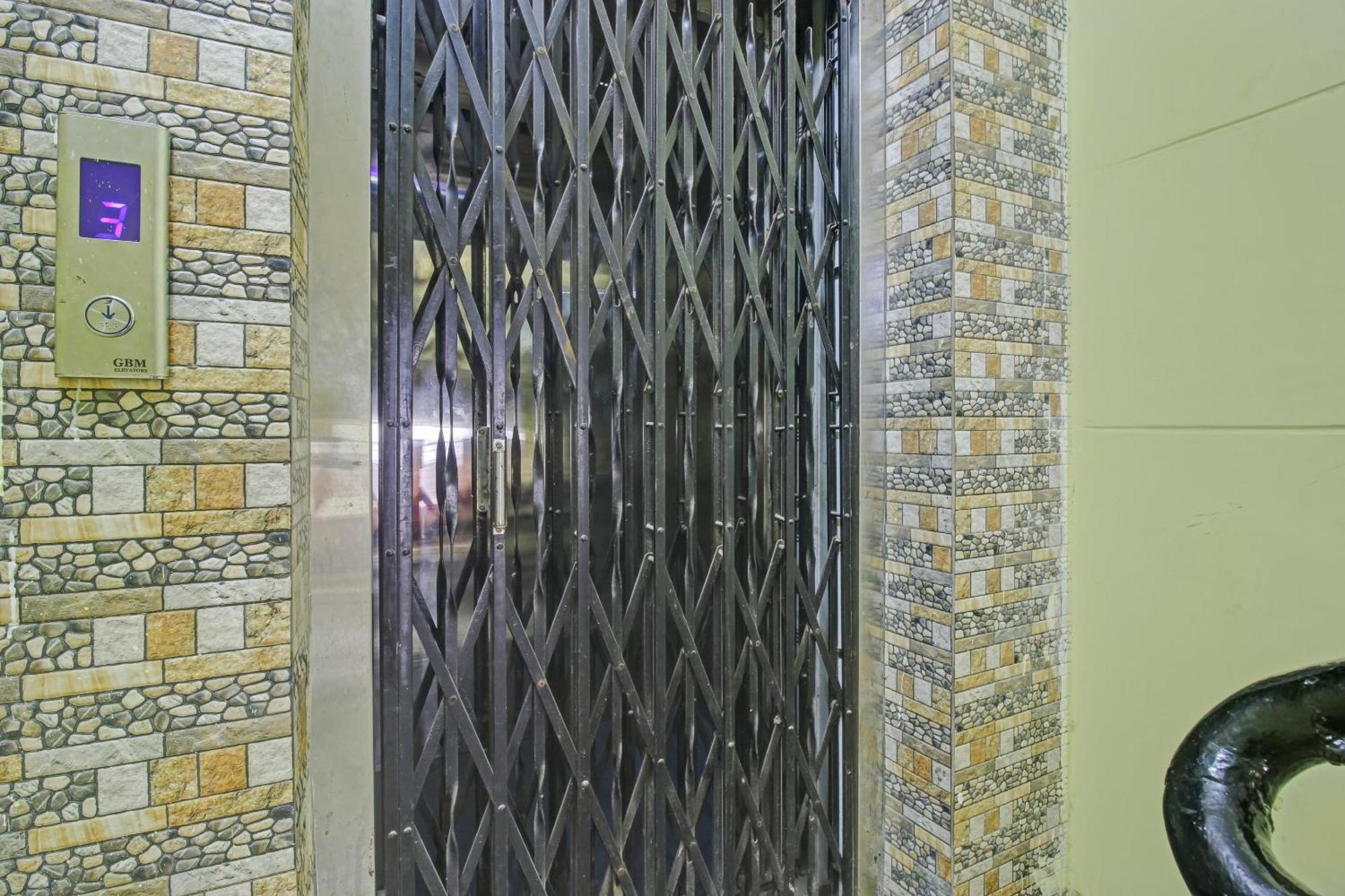 Oyo Flagship Anu Prime
