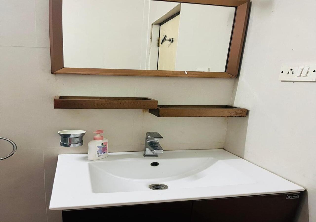 Individual Near Apollo Jubilee Hills * Hyderabad