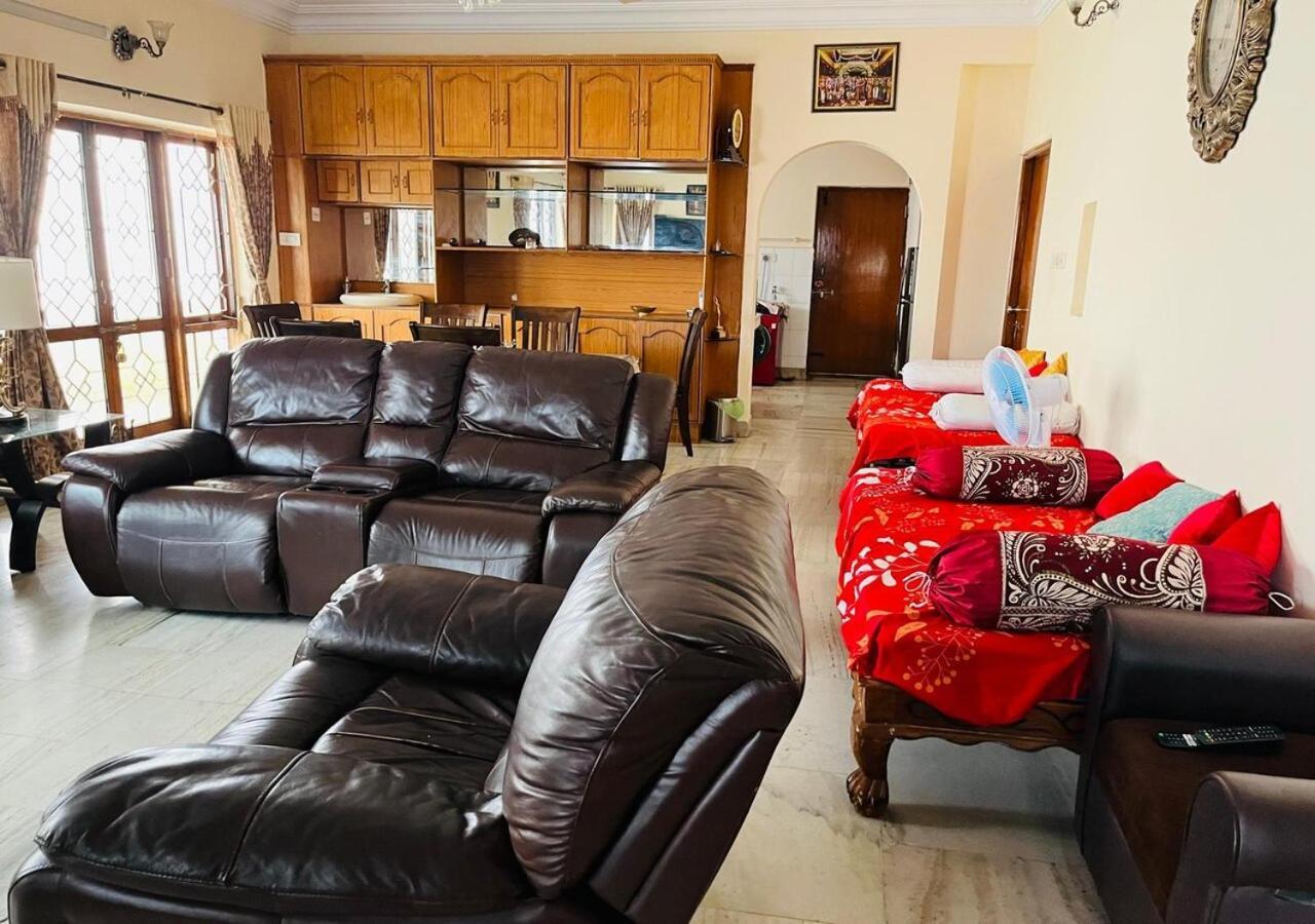 Casa de férias Individual Near Apollo Jubilee Hills