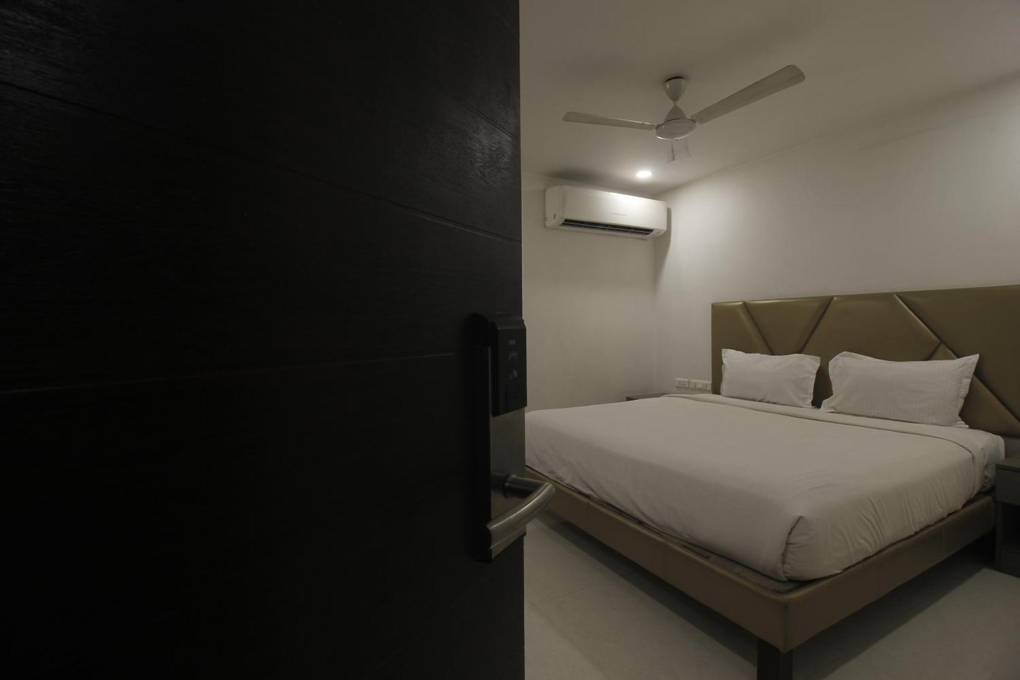 Hotel Ssr Grand 4*