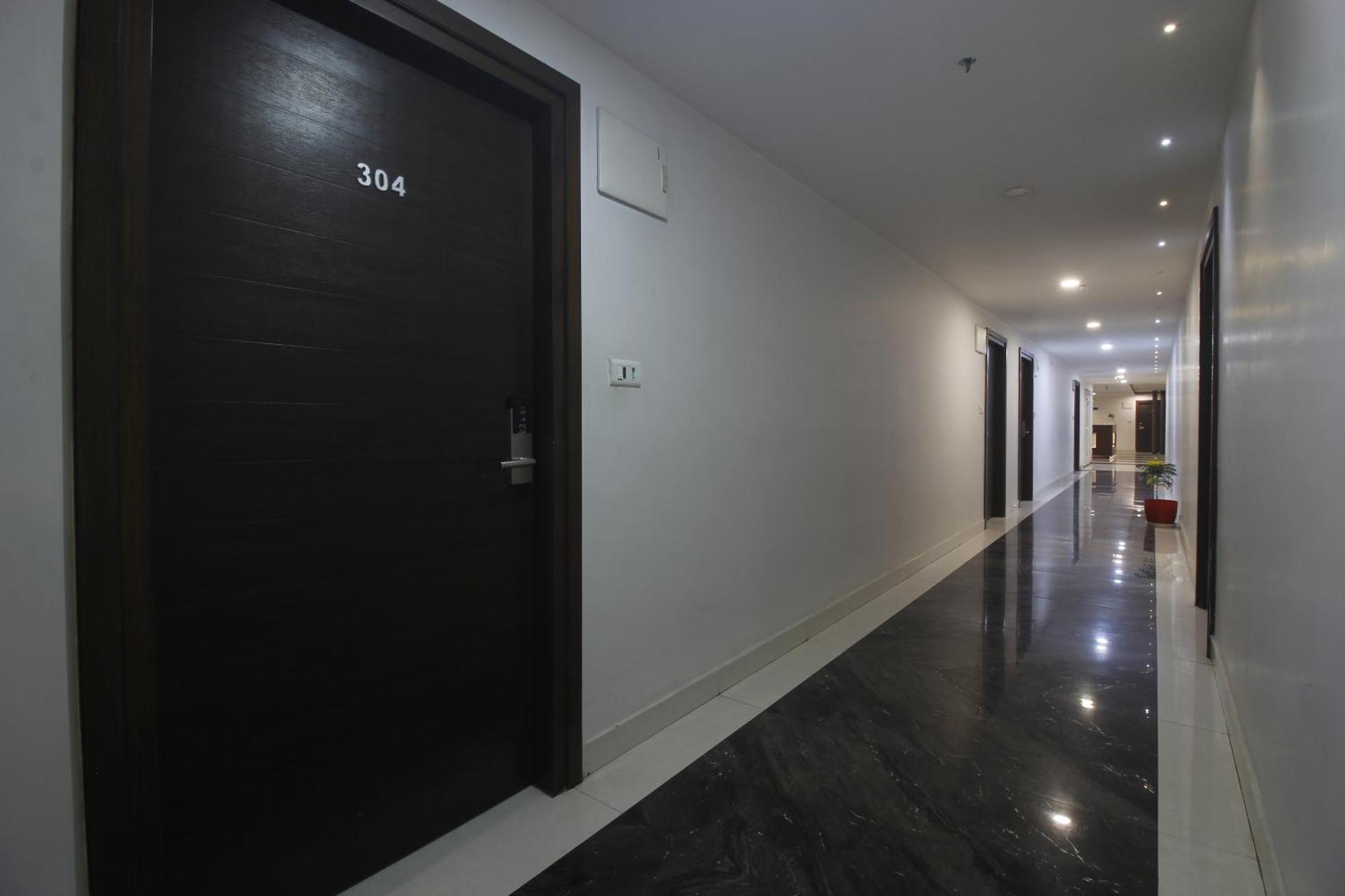Hotel Ssr Grand 4*