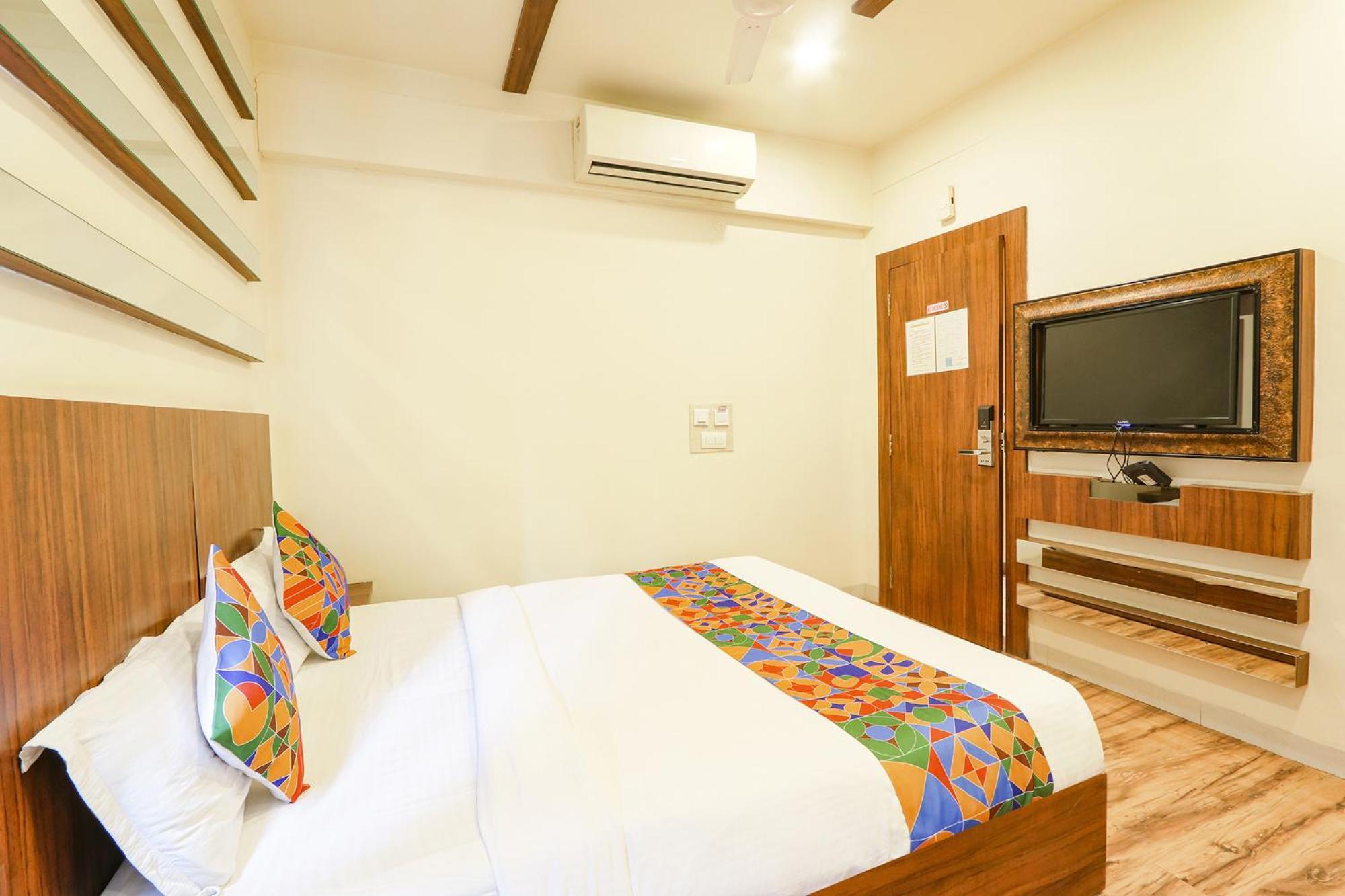 Fabhotel Arastu Plaza - Nr Nampally Railway Station 3* Hyderabad