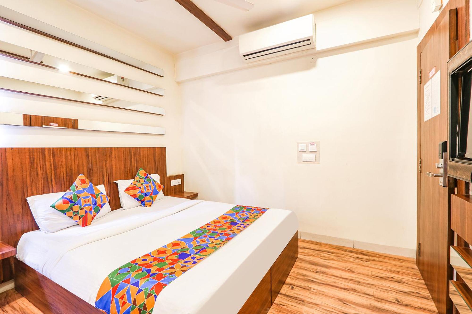 Hotel Fabhotel Arastu Plaza - Nr Nampally Railway Station
