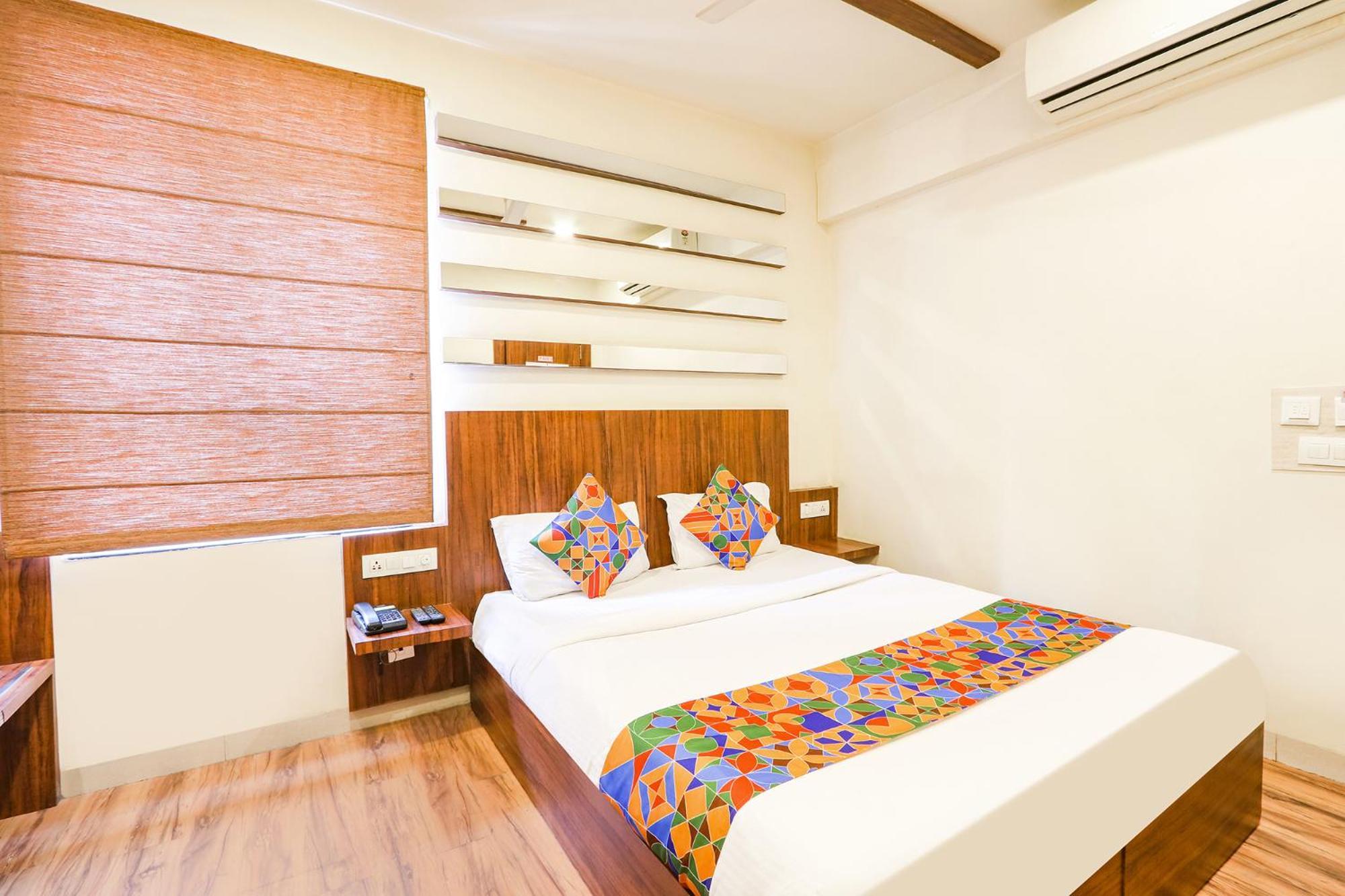 Fabhotel Arastu Plaza - Nr Nampally Railway Station Hotel