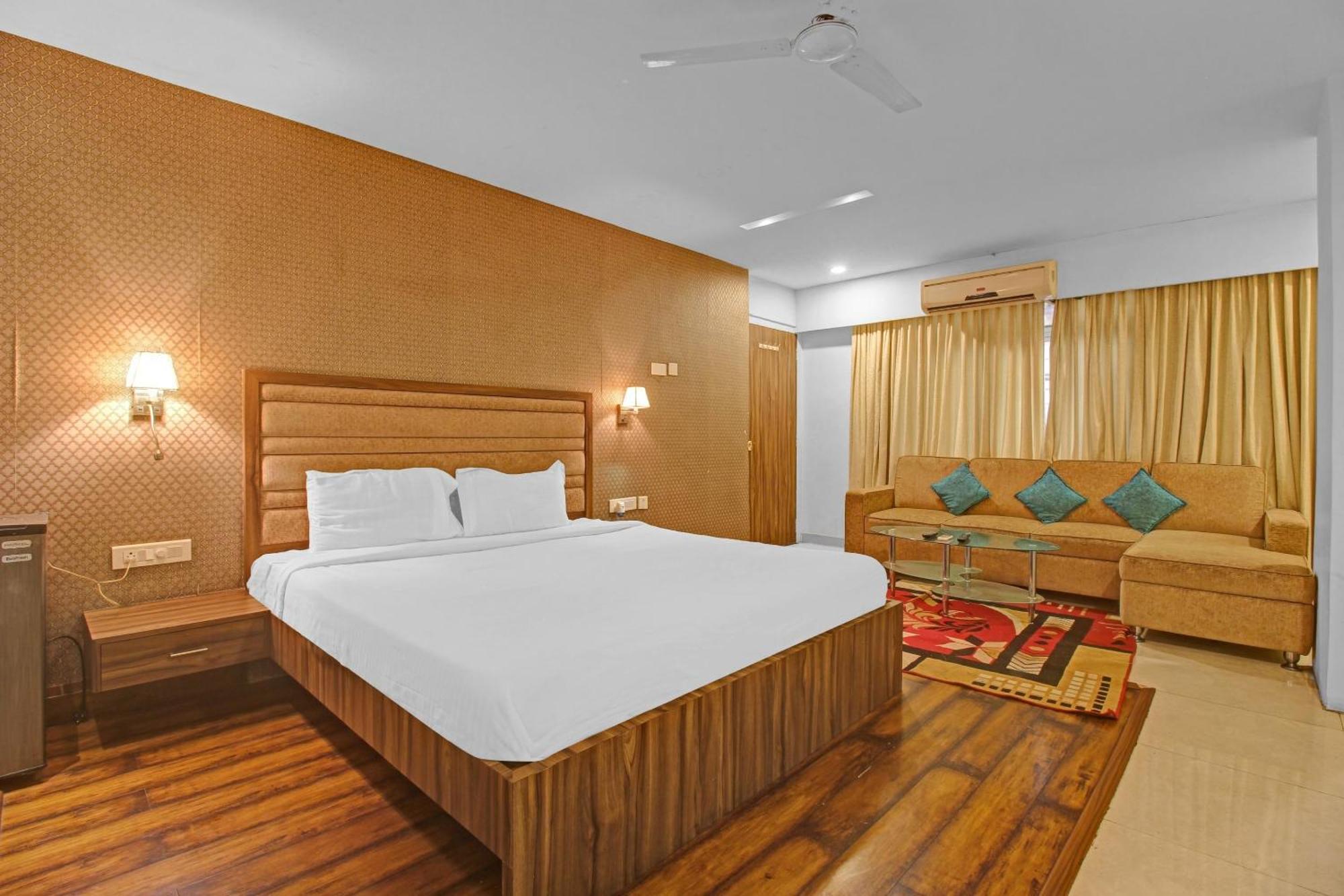Hotel O Rahul International
