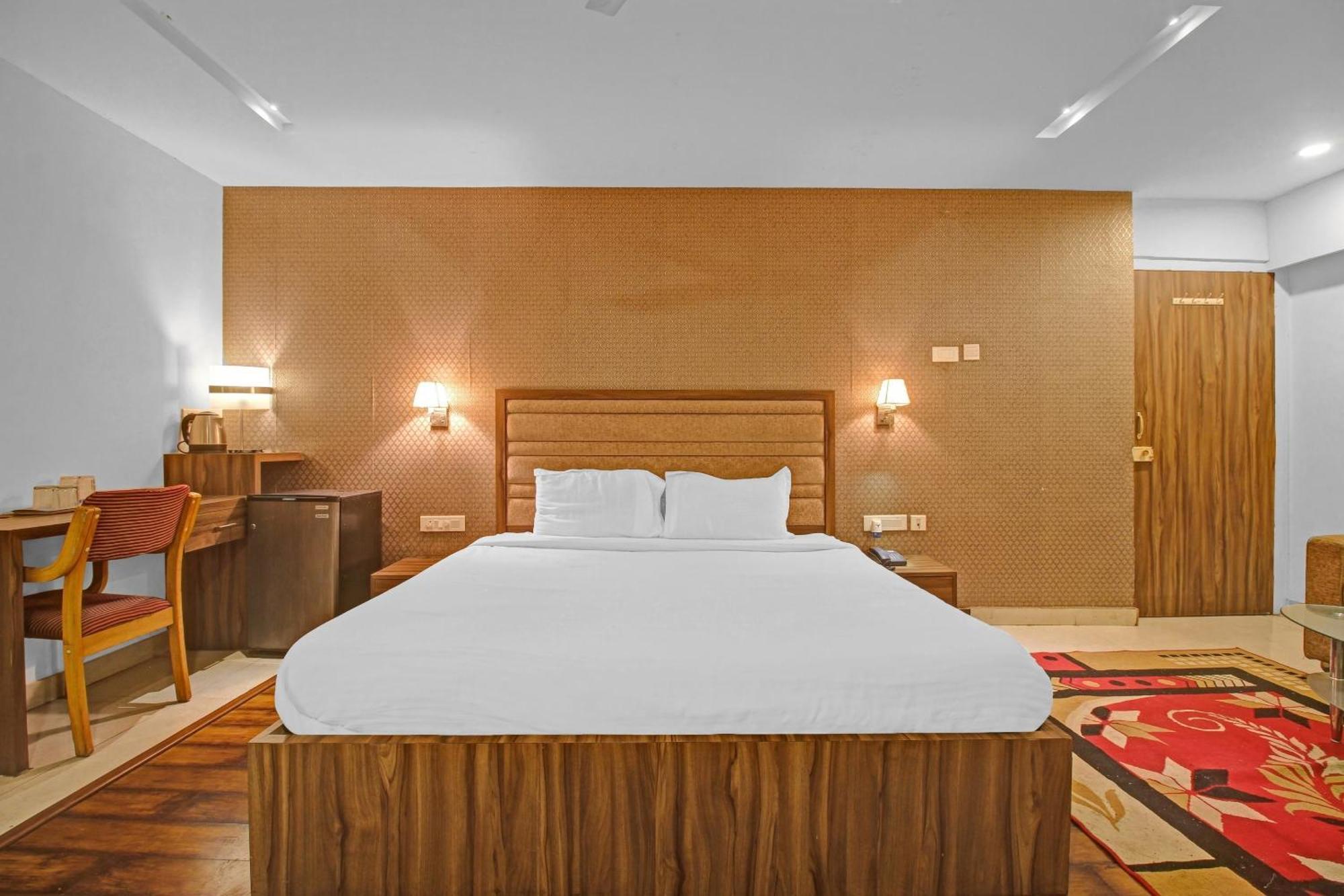 Hotel O Rahul International