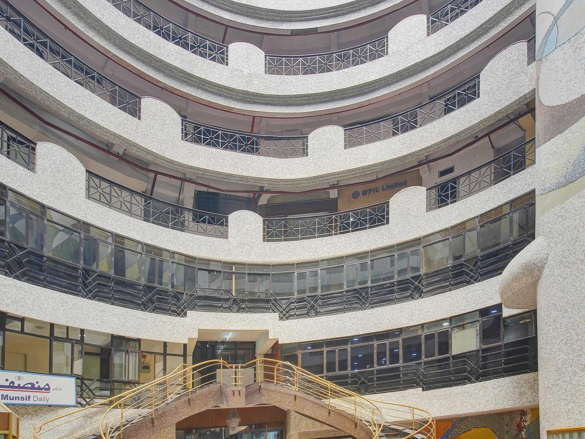 Hotel O Metro International