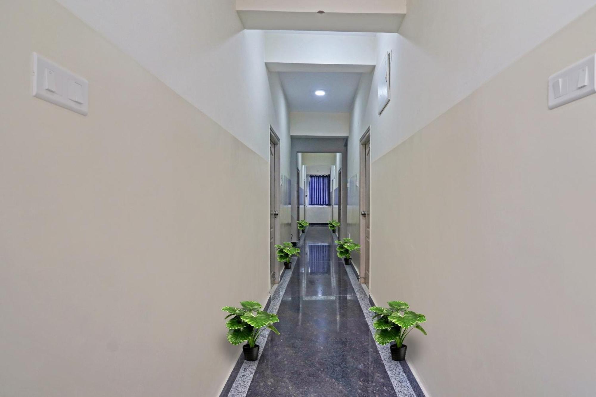 Hotel Oyo Msr Guest Near 100ft Road