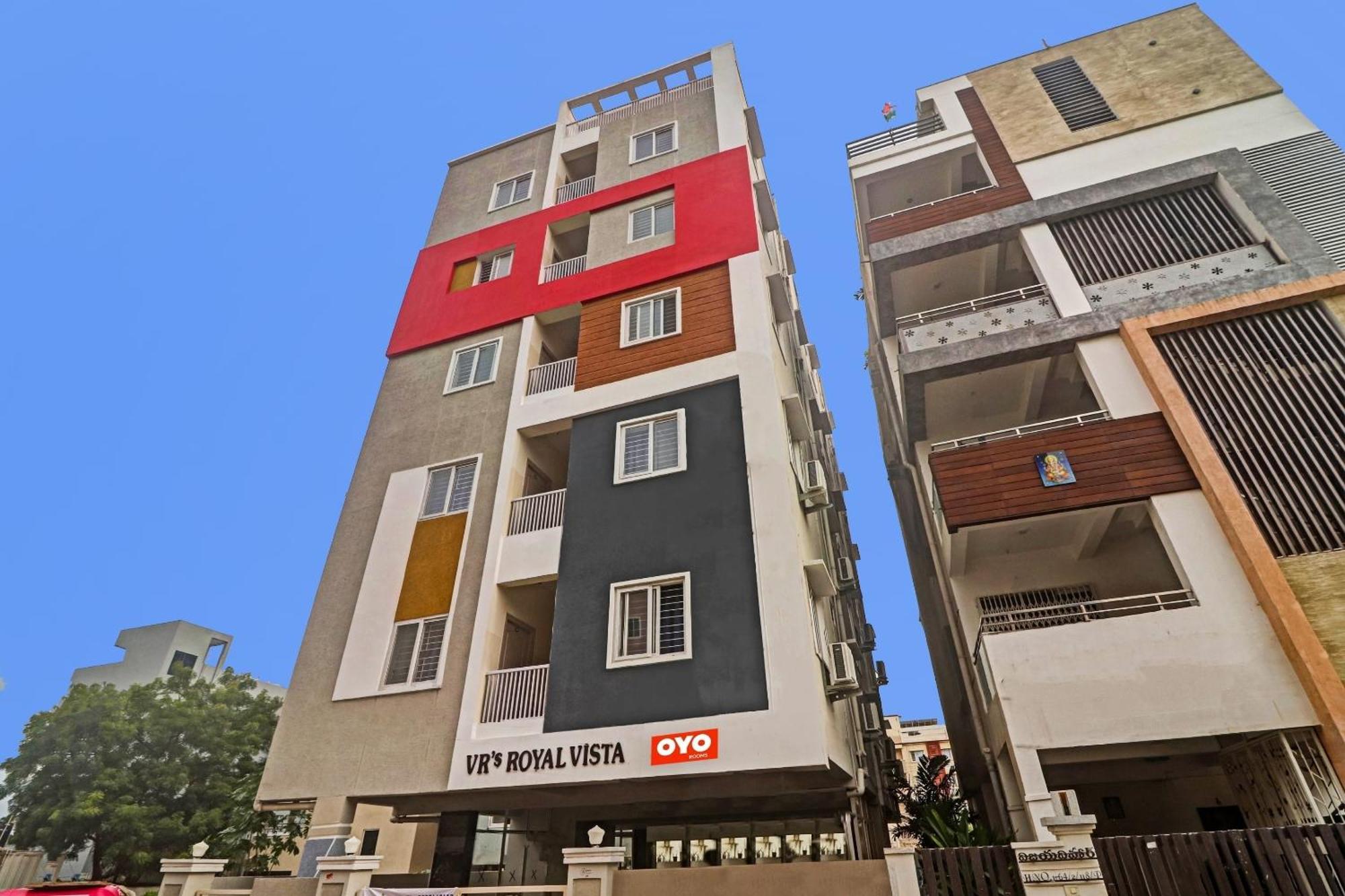 Oyo Msr Guest Near 100ft Road Hotel 3*